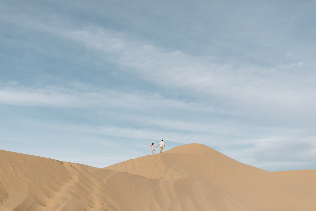 california-sand-dunes-engagement-17.jpg