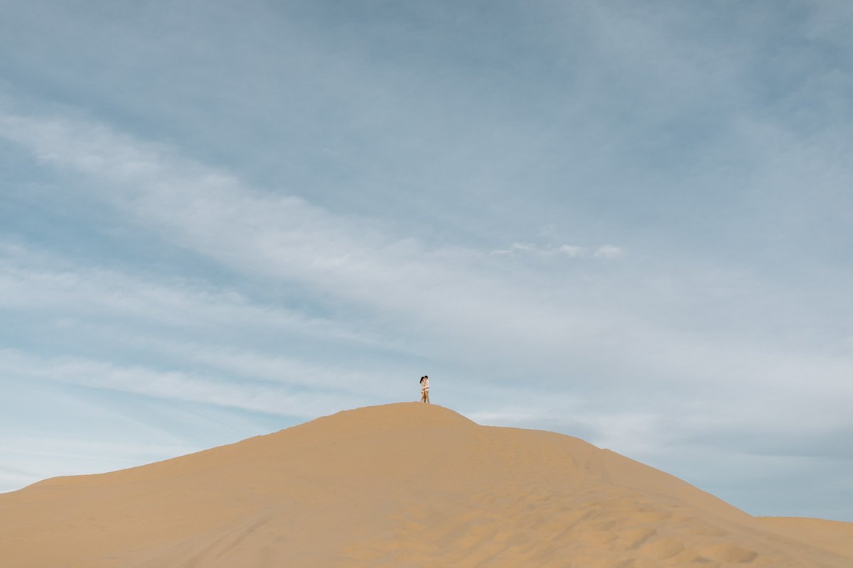 california-sand-dunes-engagement-18.jpg