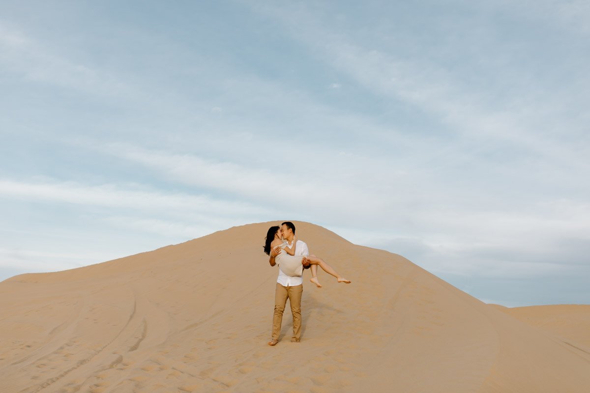 california-sand-dunes-engagement-39.jpg