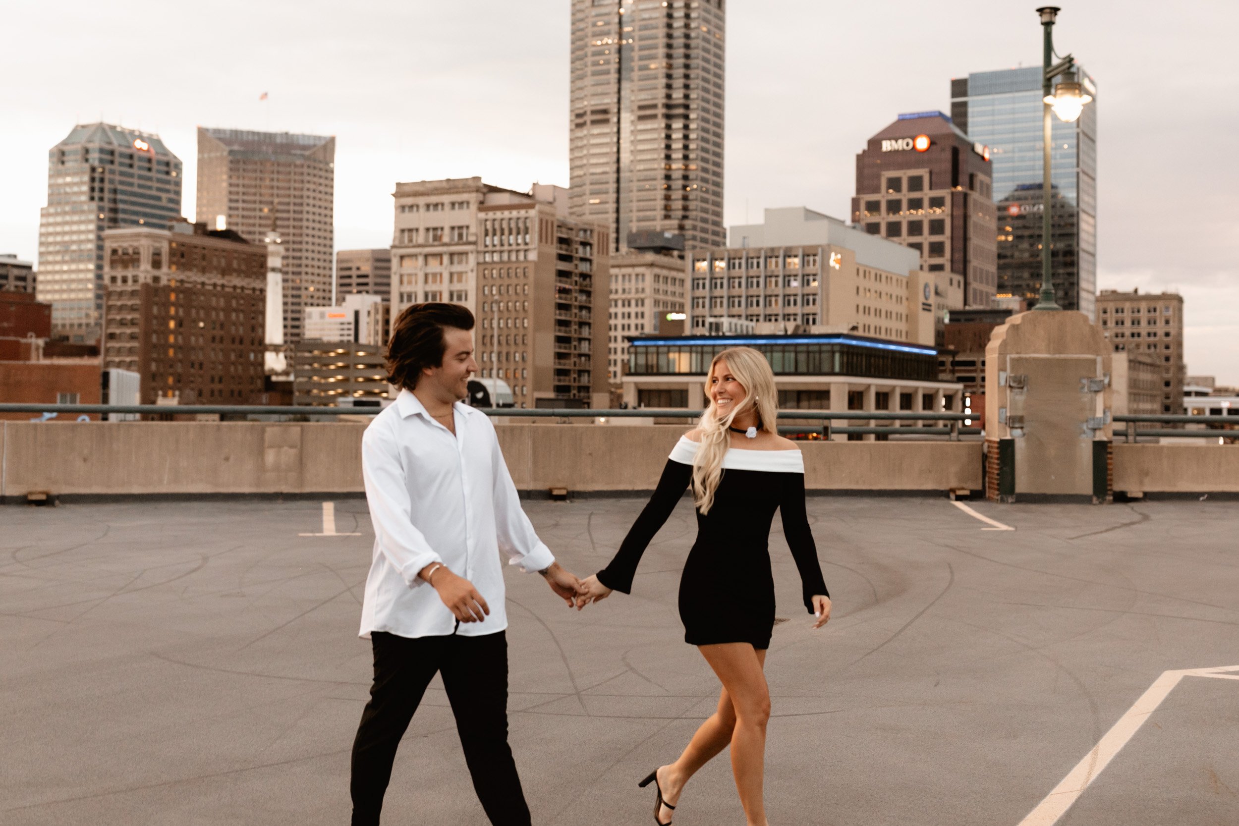downtown-indianapolis-engagement-shoot-32.jpg