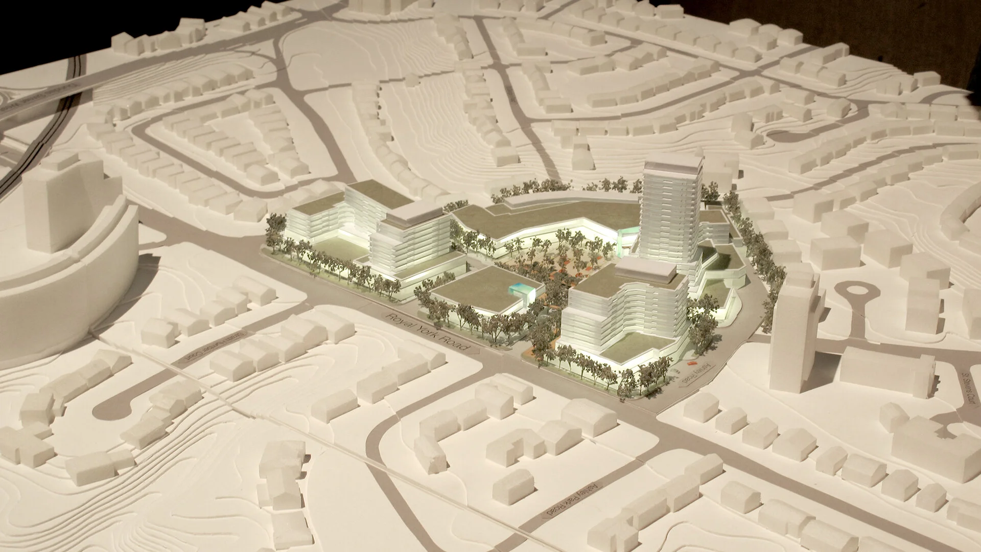 Designed and produced digital renderings for over 300,000 sq.ft. of retail, commercial and public amenity spaces to client specifications, city requirements and community recommendations .