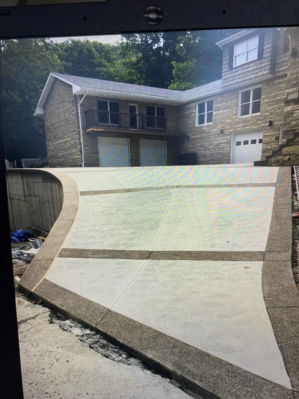 concrete-driveway-with-stamped-border-in-mooresville-nc.jpg