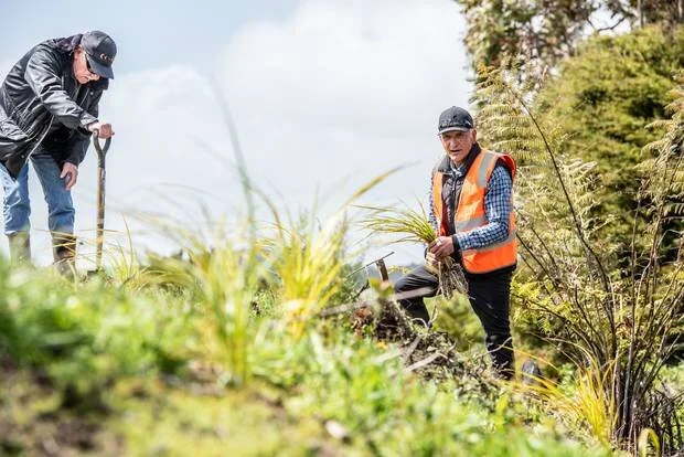 William and Earle Wright.jpg