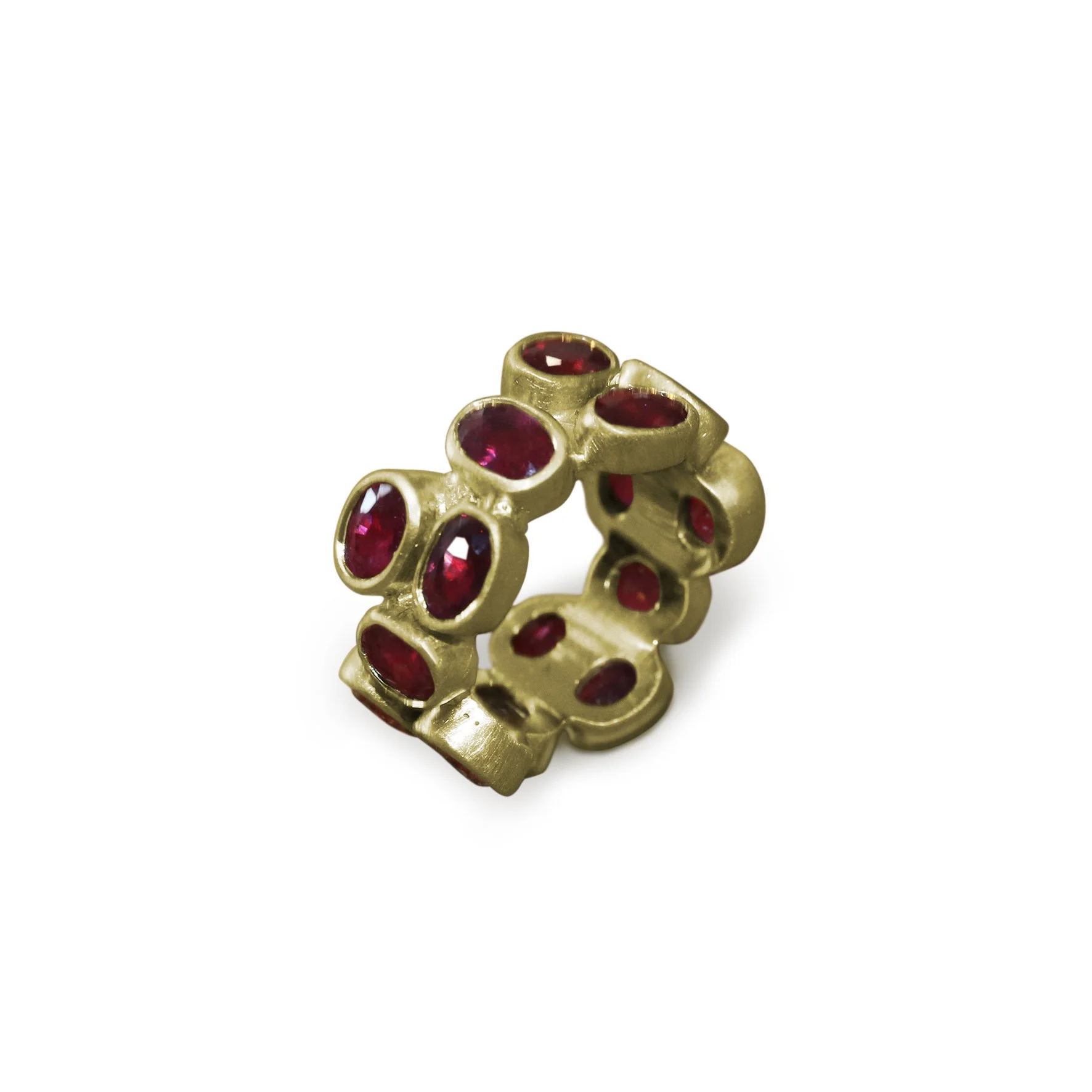 Anillo con piedra roja.jpg