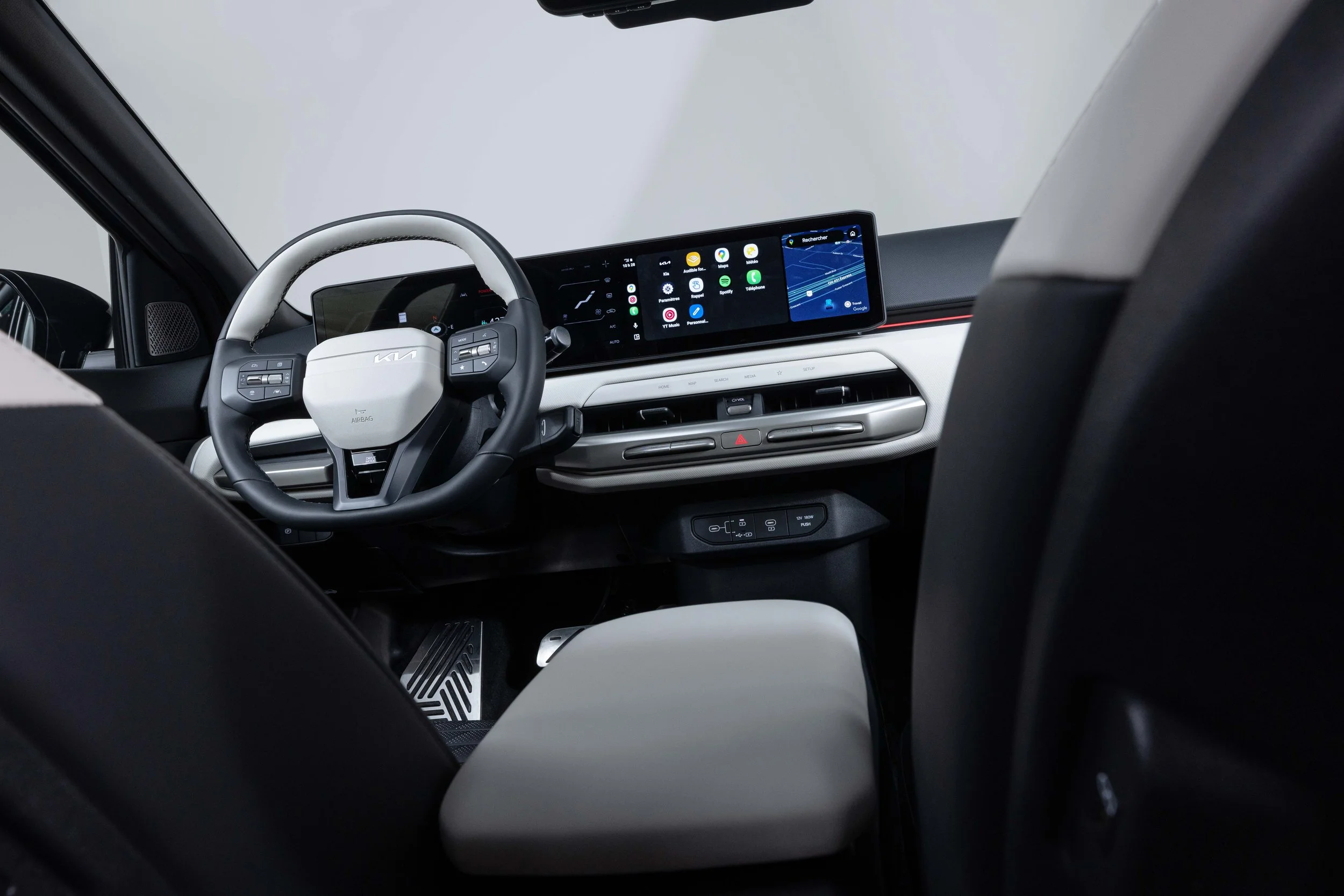 KIA-EV4-FR_SHOT 12_1455_rev.jpg