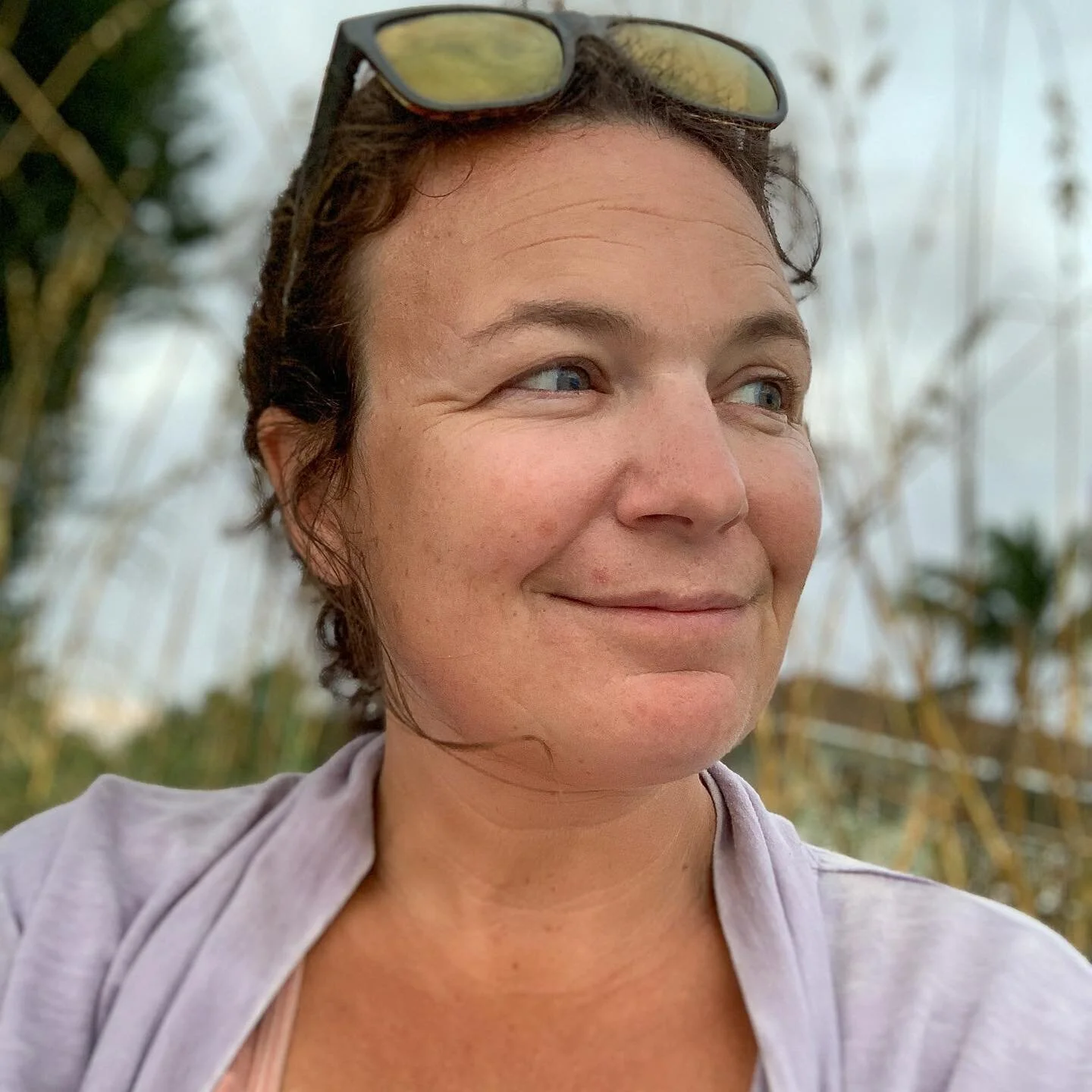 Thinking βbout all the good things to come... π«
When I pause, I generate energy. It seems counter-productive at times, but the momentum that can be generated is pretty much magical....
#ratherbecreative
#ratherbe
#ratherbepainting
#doitfortheproce