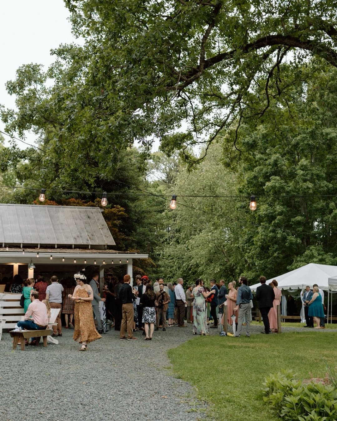 a moment for the guests ✨

#ncweddingphotography #ncweddingphotographer #ncphotographer #eastcoastwedding #eastcoastweddingphotographer #cocktailhour #weddingguests