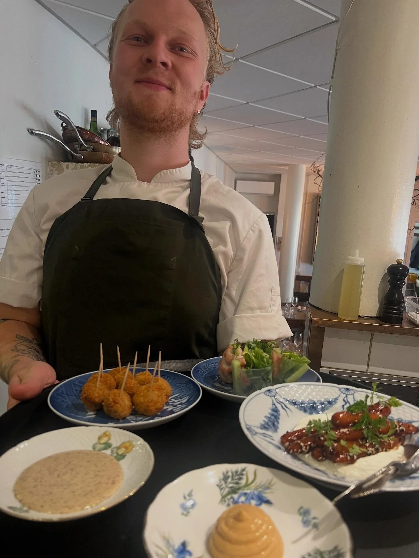 I dag har vi haft bes&oslash;g af s&oslash;de b&oslash;rn til &aring;rets SMAGENS TIME arrangement. Temaet var klima s&aring; vi b&oslash;d p&aring; en 3 retters vegetarisk menu😅 Tak for bes&oslash;get❤️ #smagenstime #smagenstime2025 #forbudtforvoks