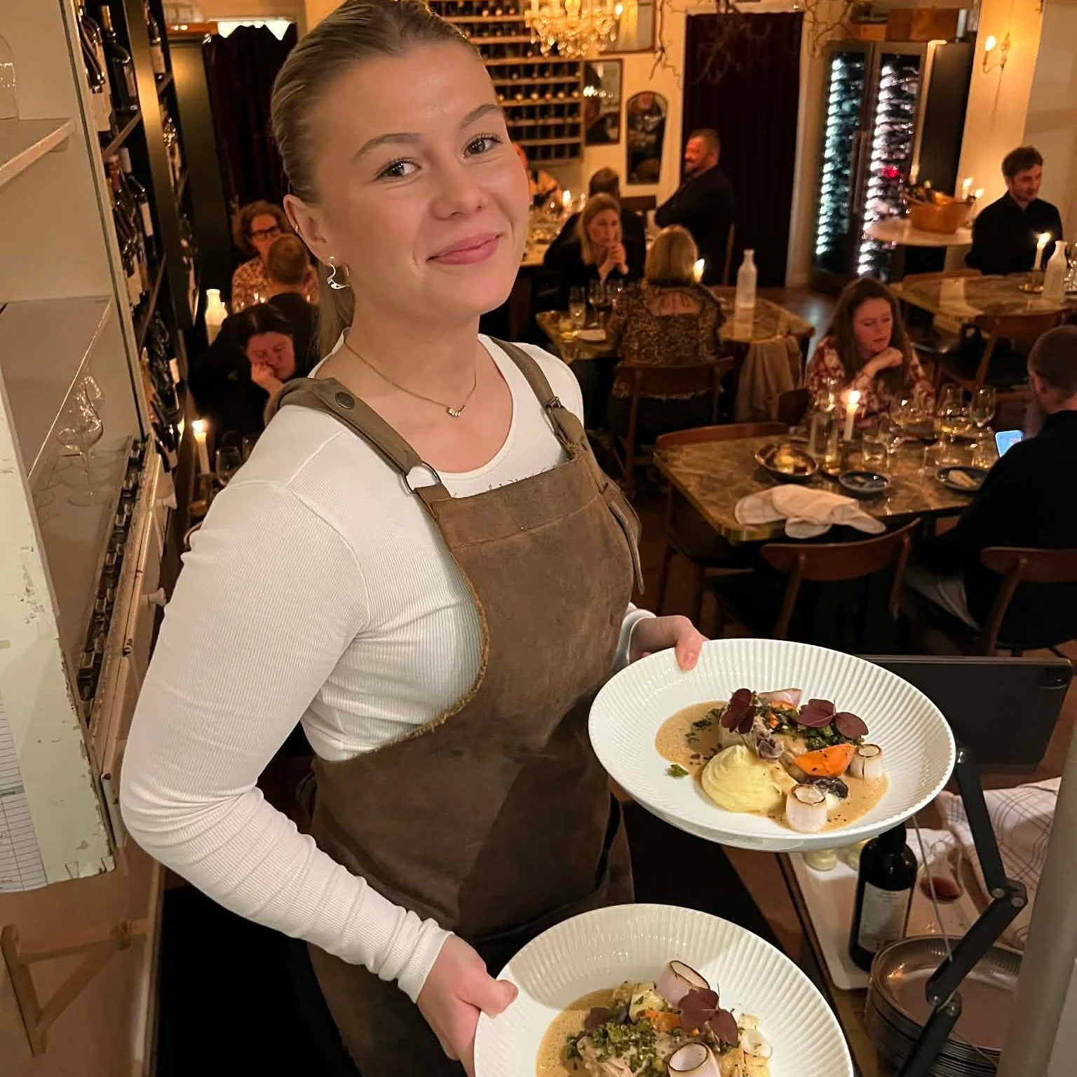 🎉 KONKURRENCE &ndash; Vind Bistrotekets Hverdagsfest for 2 🎉

Hvem siger, at fest kun h&oslash;rer weekenden til?
Nu har du chancen for at vinde vores  nyhed her p&aring; Bistroteket, nemlig "Hverdagsfesten" for 2 personer. Pr&aelig;mien 