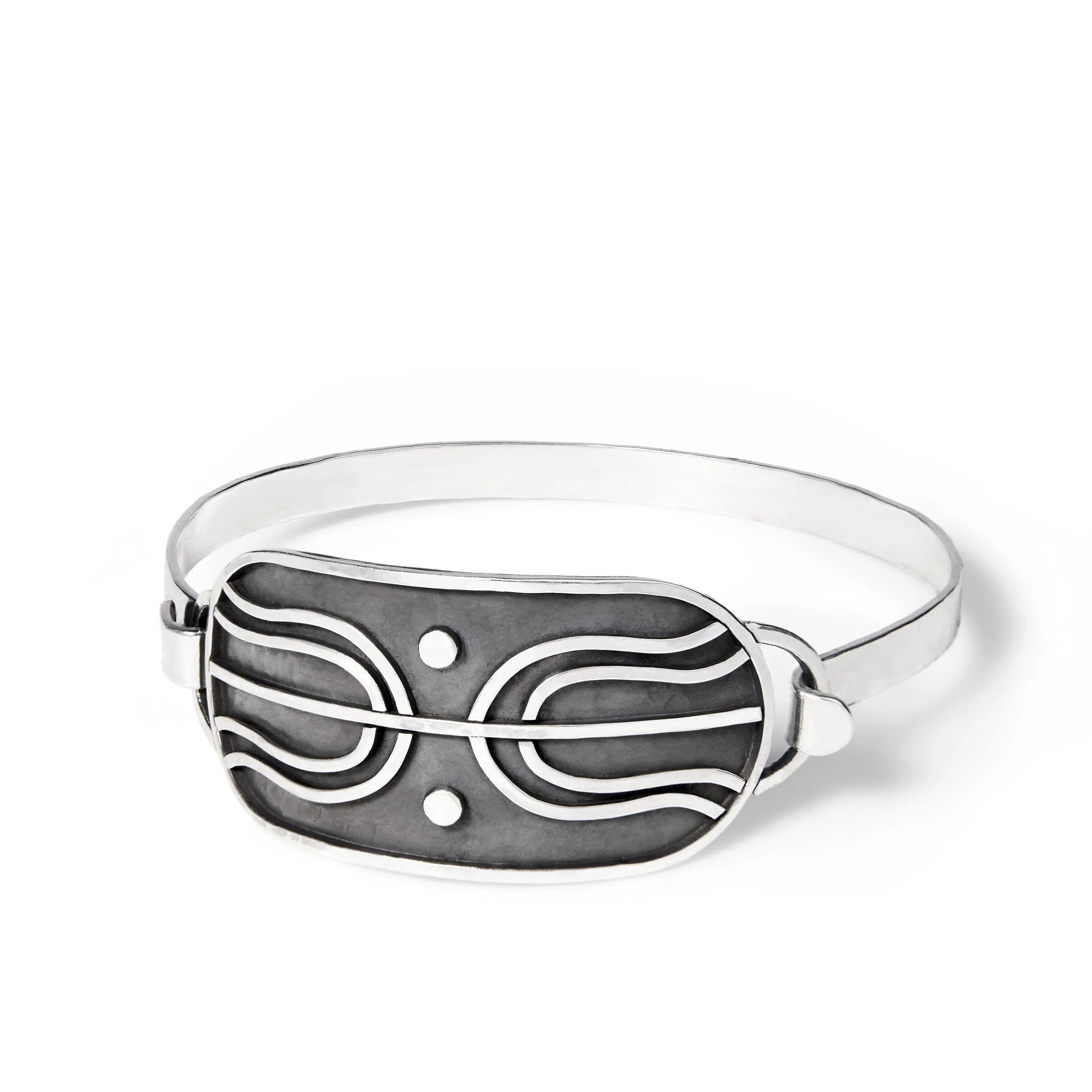 Hand fabricated silver bracelet made in San Francisco by Denise Heffernan