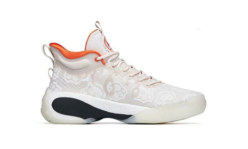Klay Thompson Marks His Return With ANTA's KT7 Koi Sneaker - GQ Middle East