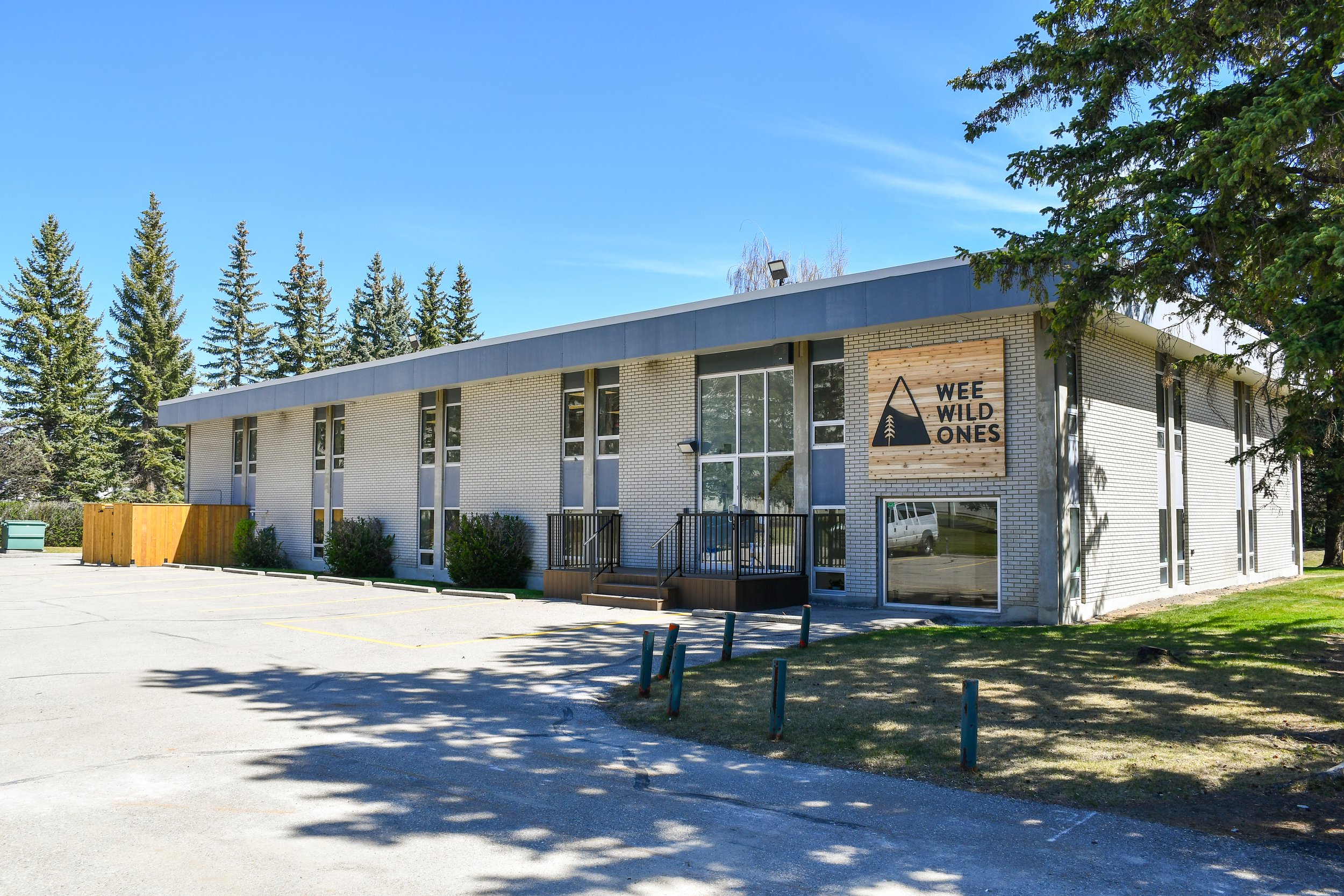 Uni - Main entrance.jpg
