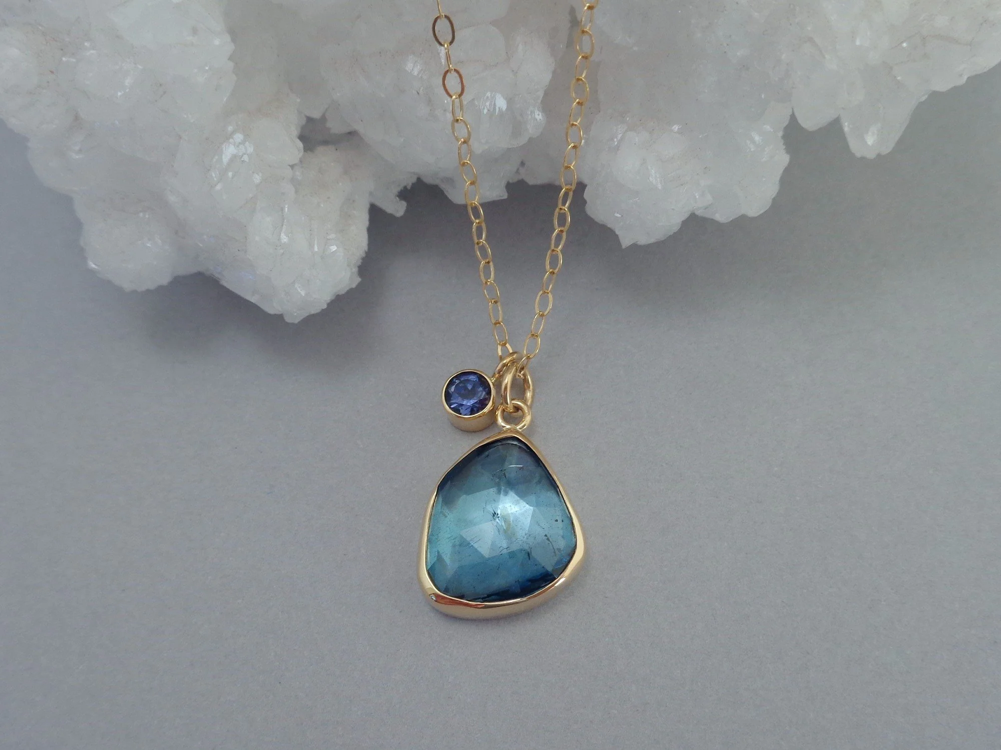 rose cut blue topaz pendant x.jpg