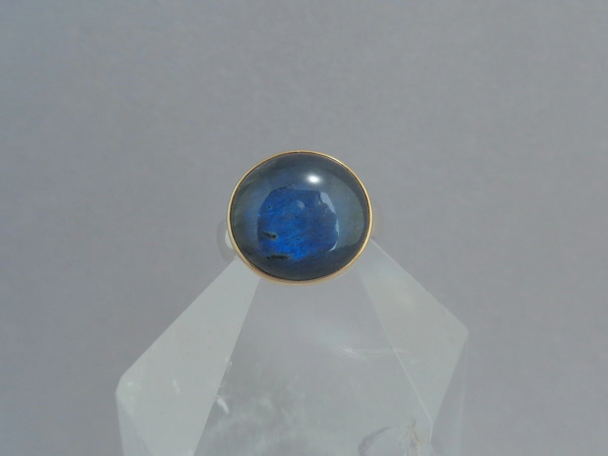 labradorite ring x.jpg
