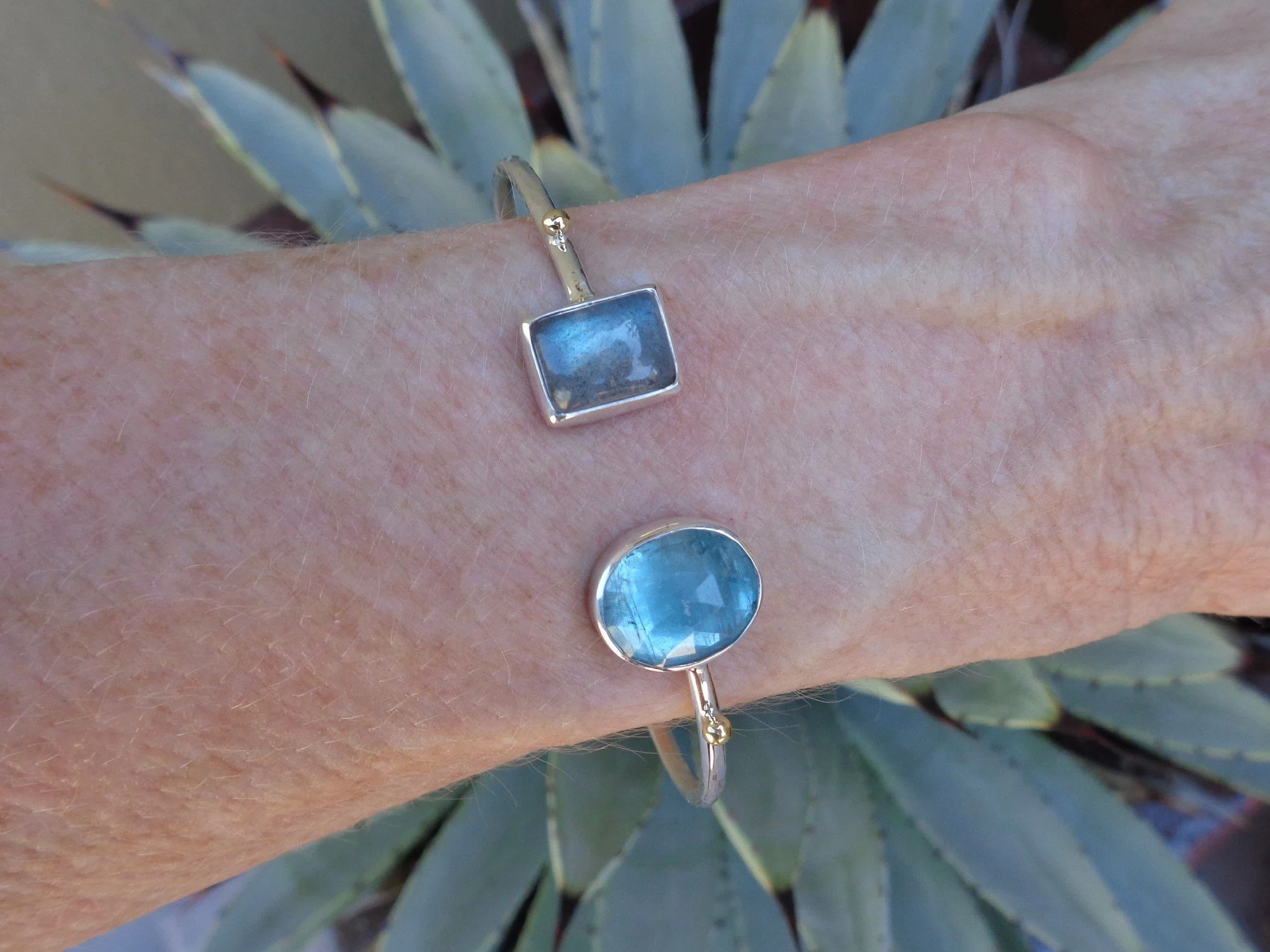 bracelet with kyanite and labradorite x.jpg
