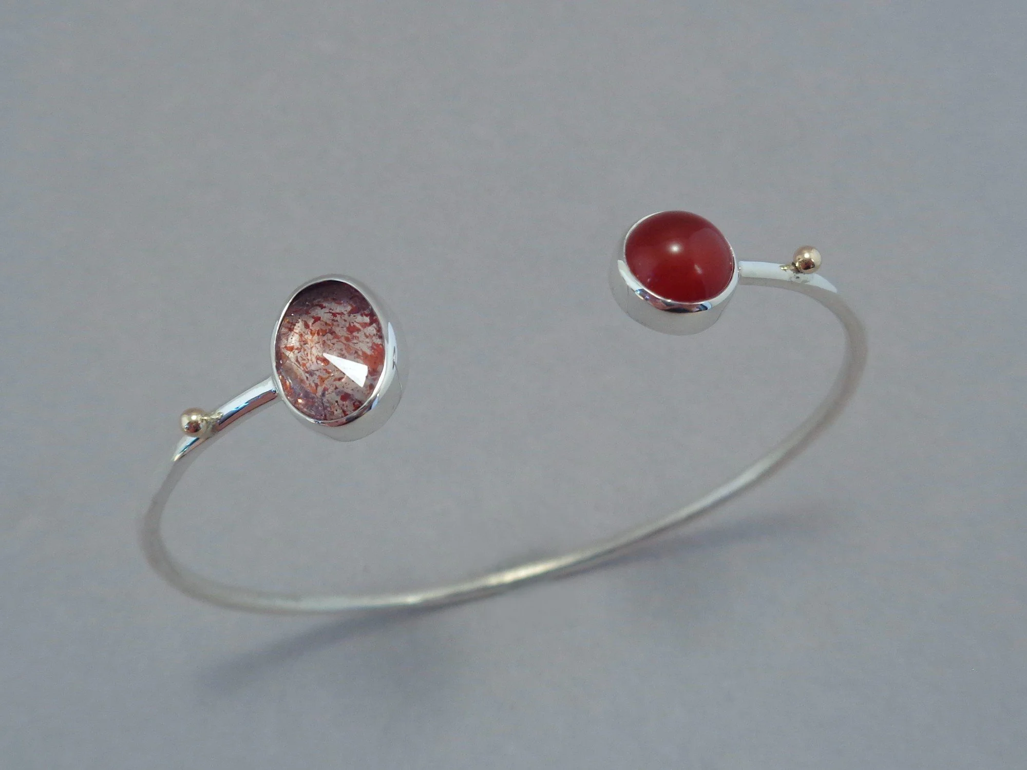 rusty orange stone bracelet x.jpg