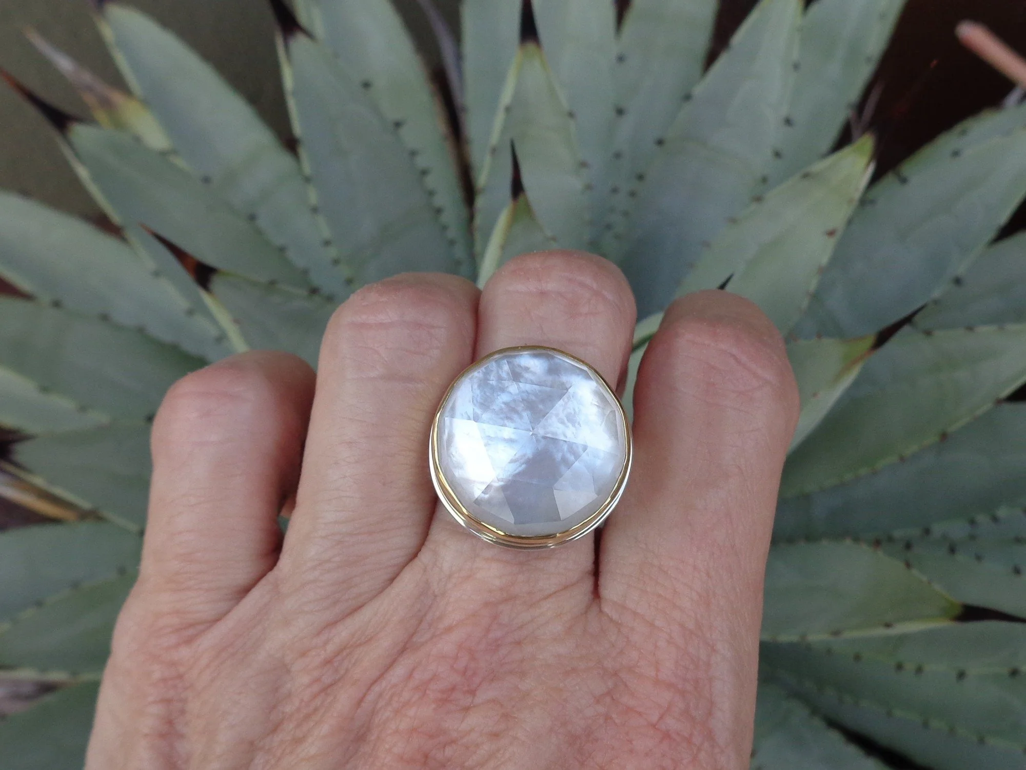 ring with large mother of pearl x.jpg
