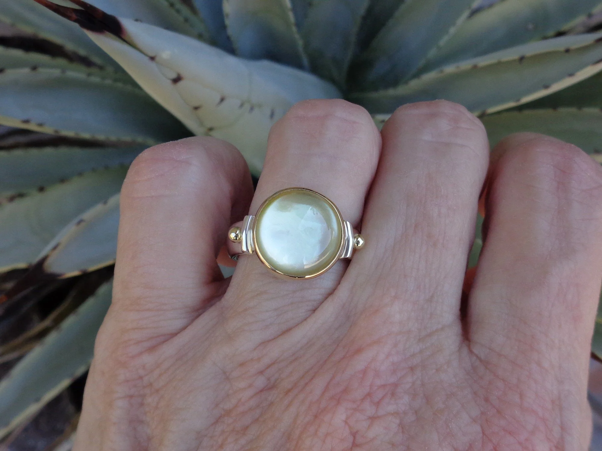 lemon quartz over MOP ring x.jpg