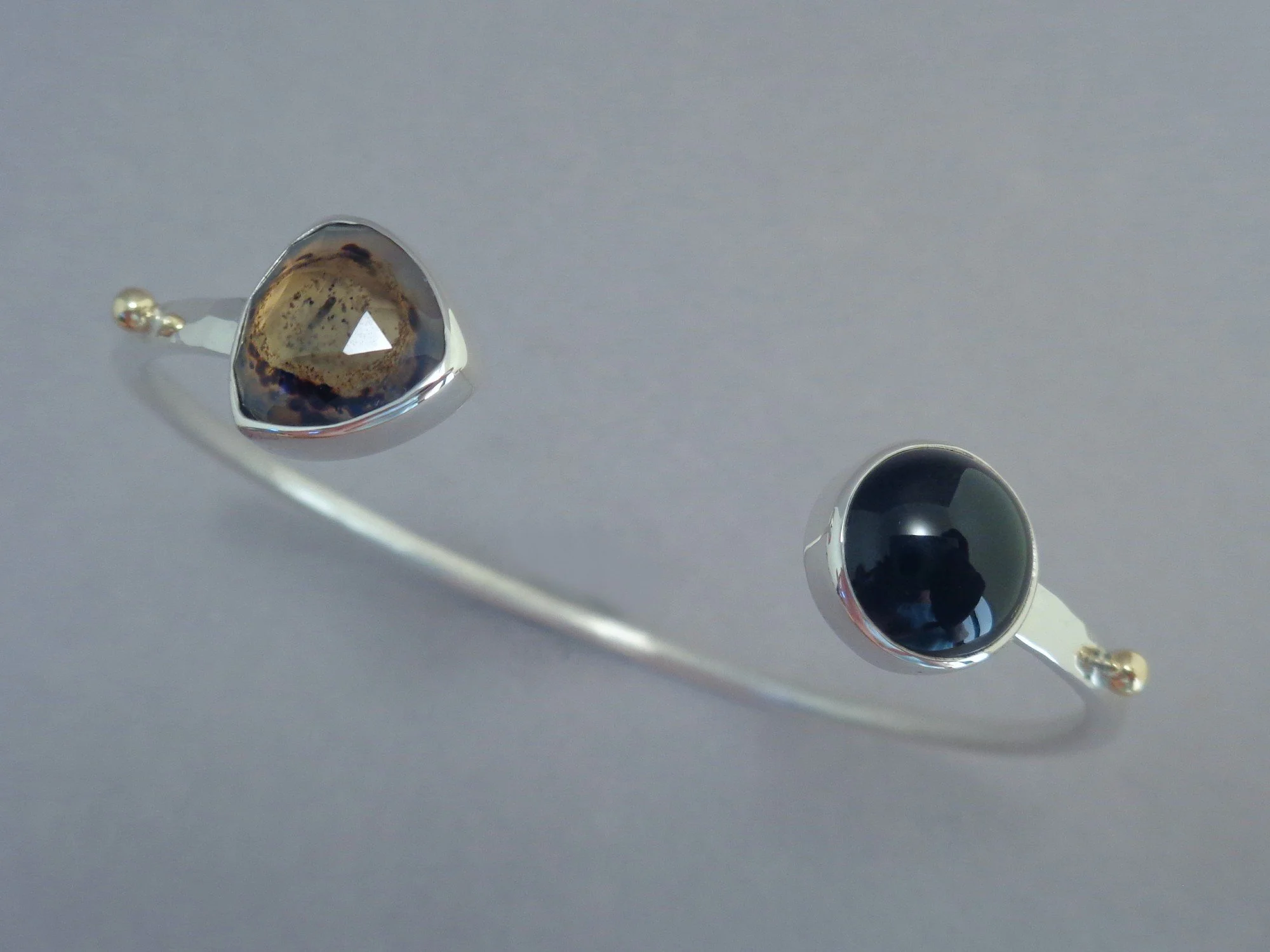 black and tan stone bracelet x.jpg