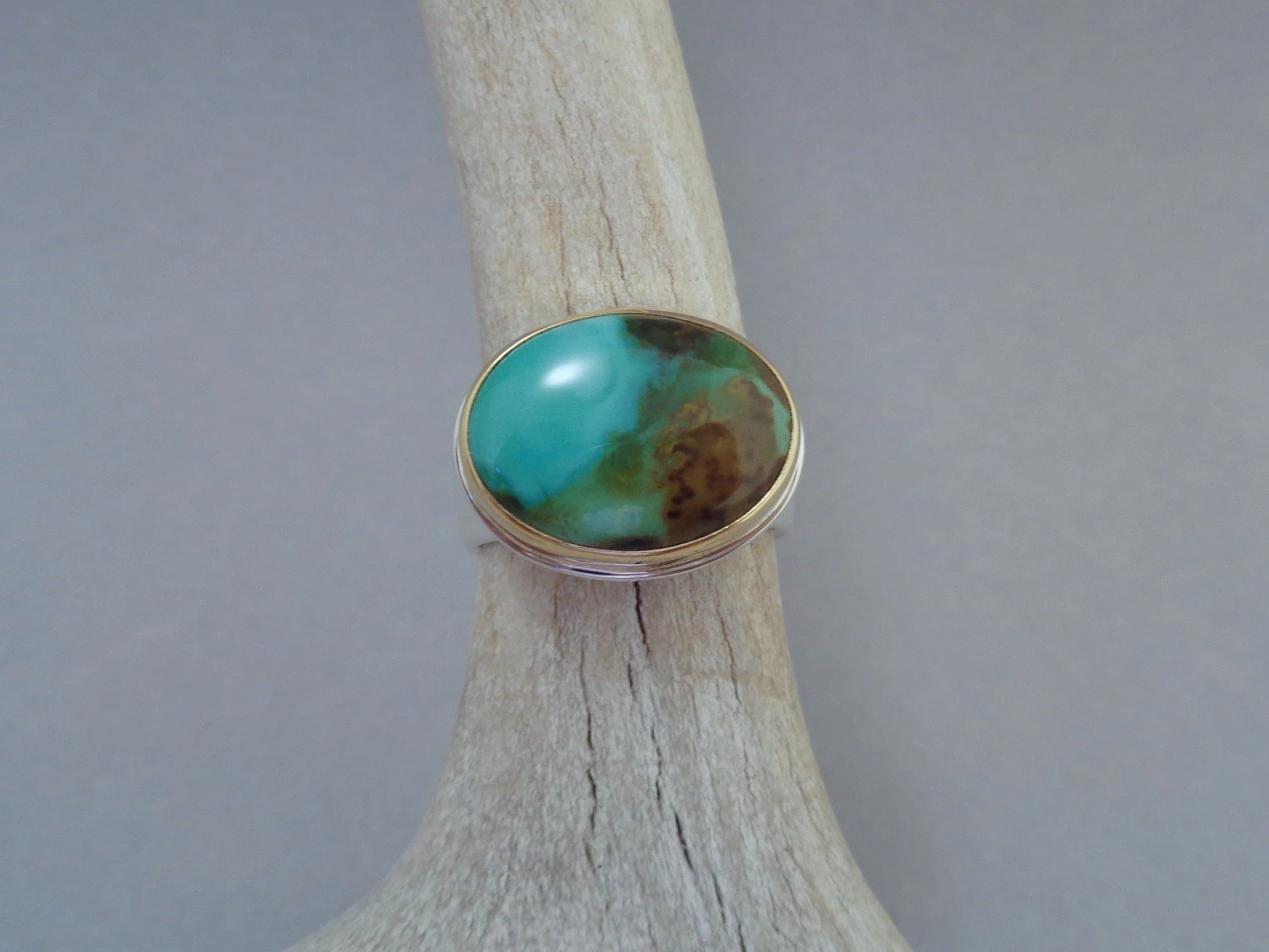Unusual turquoise stone ring x.jpg