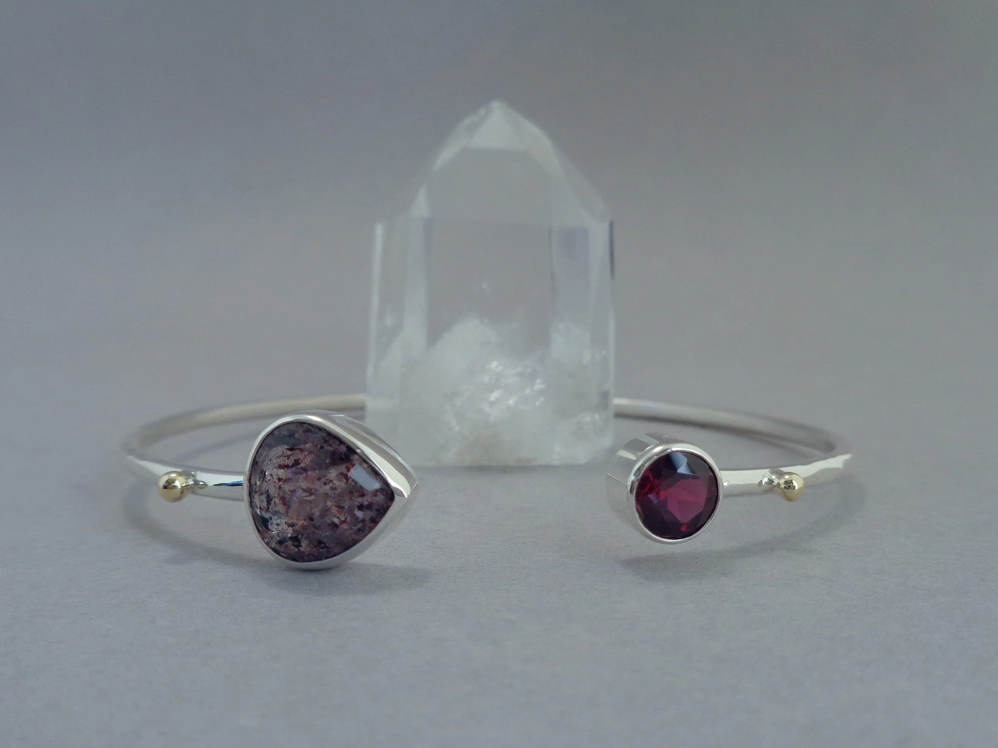 simple cuff with red gemstones x.jpg