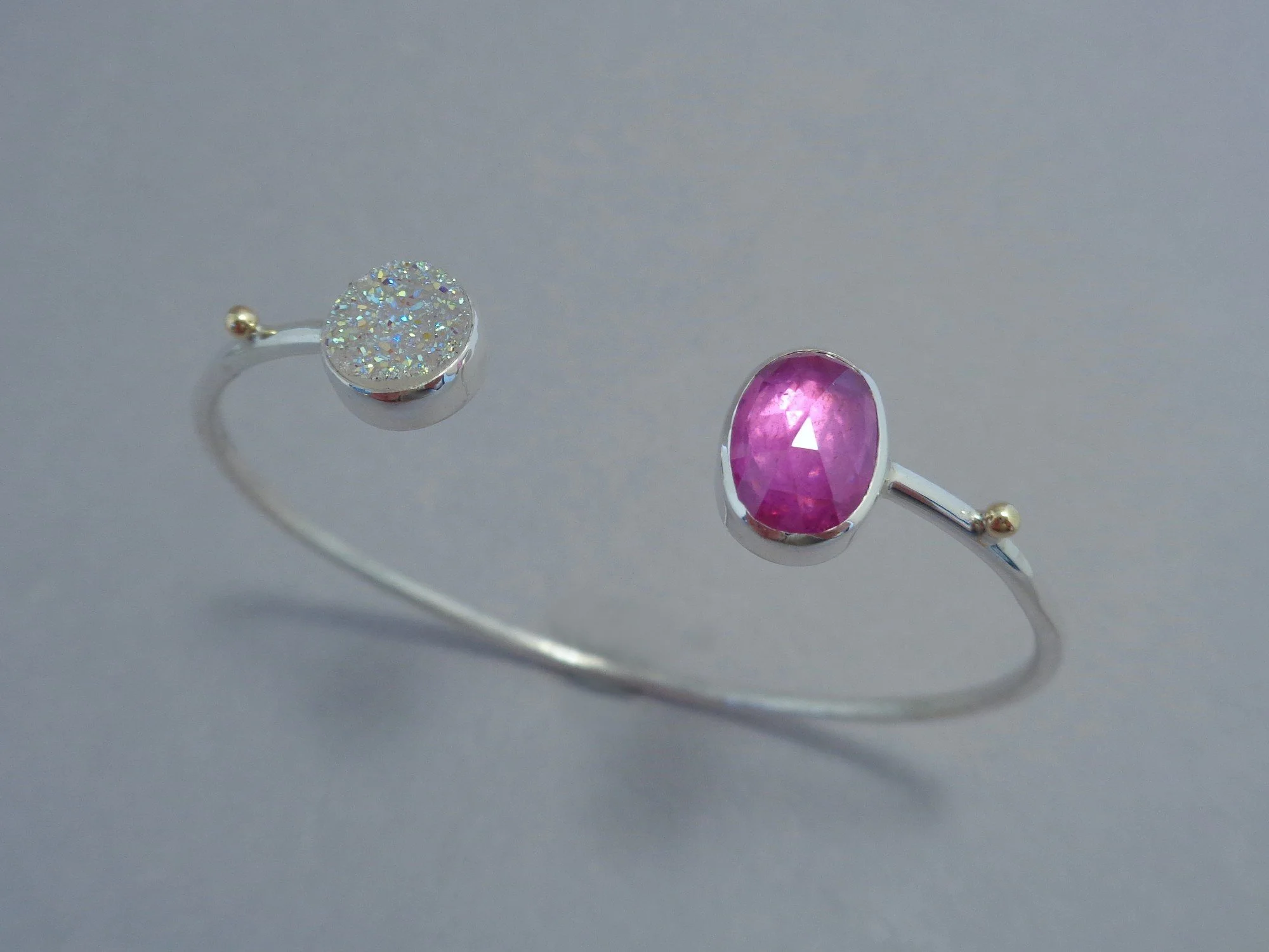 pretty pink and sparkly bracelet x.jpg