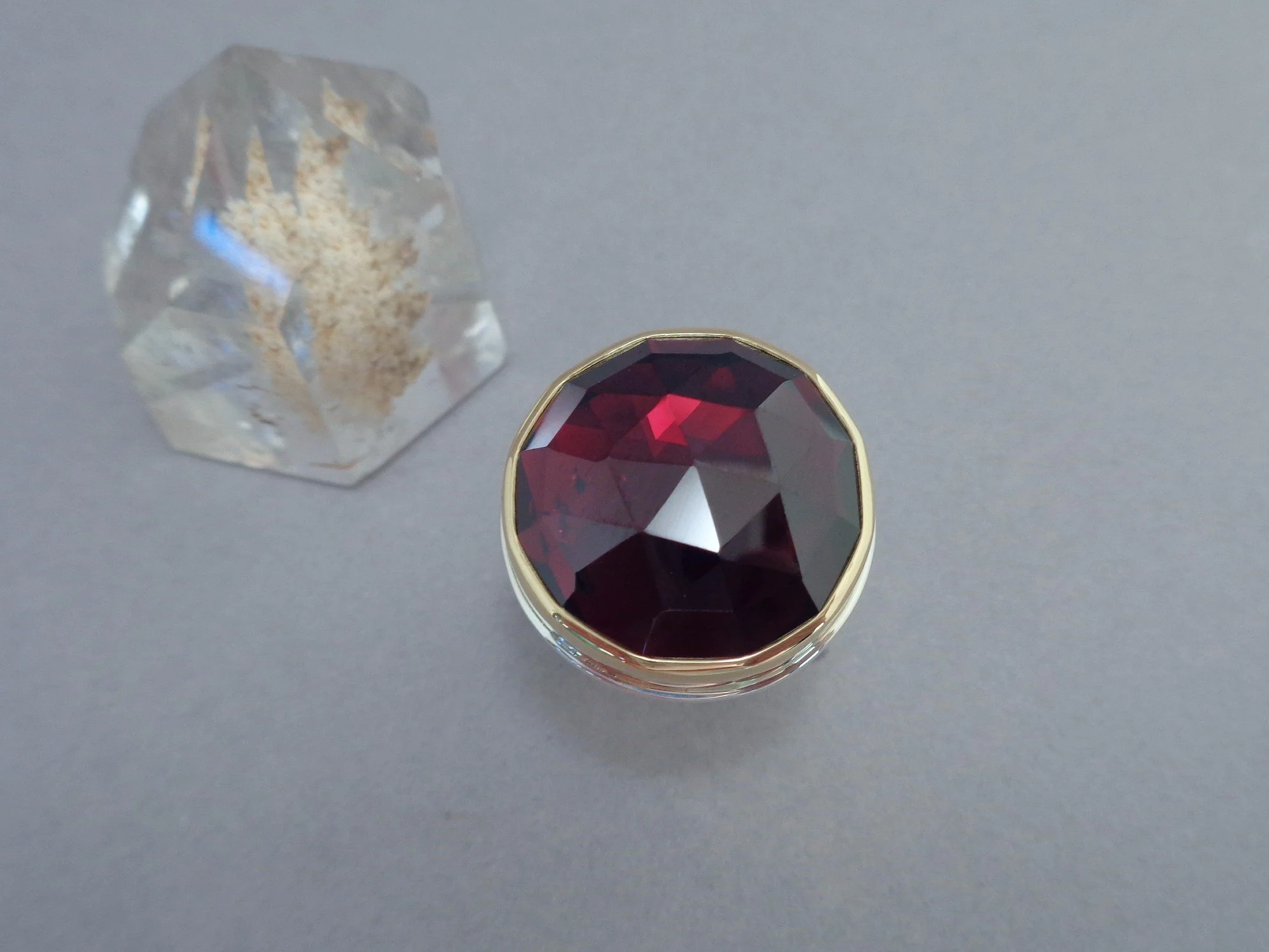 rose cut garnet ring x.jpg