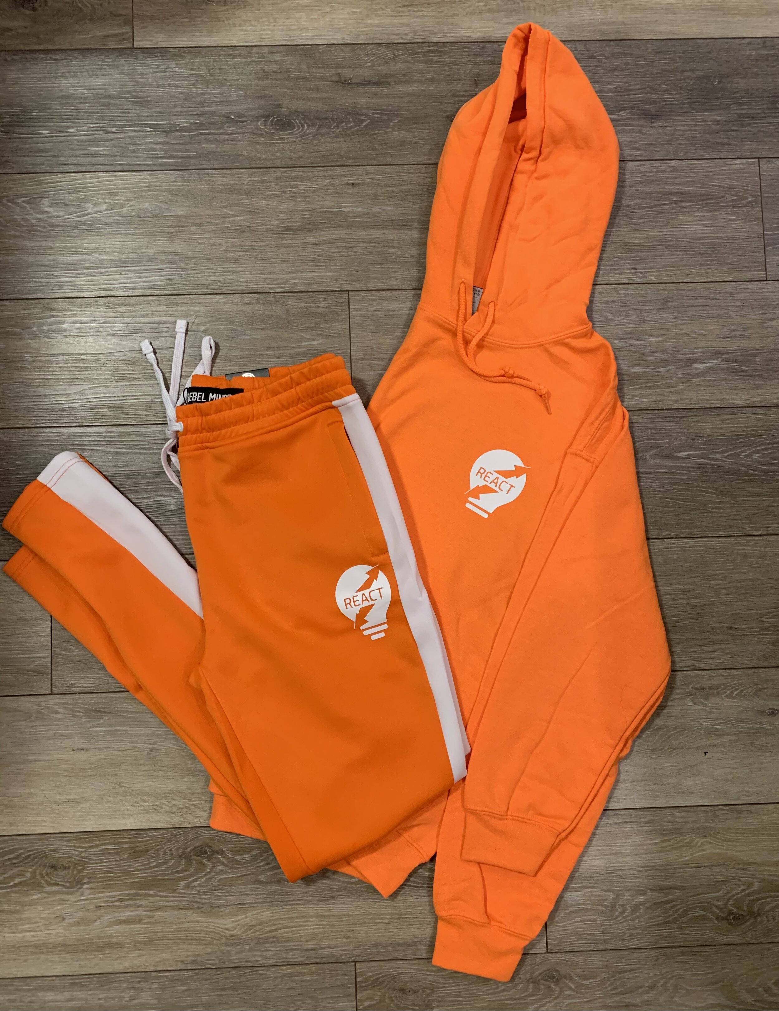 REACT SweatSuit (Orange/White)