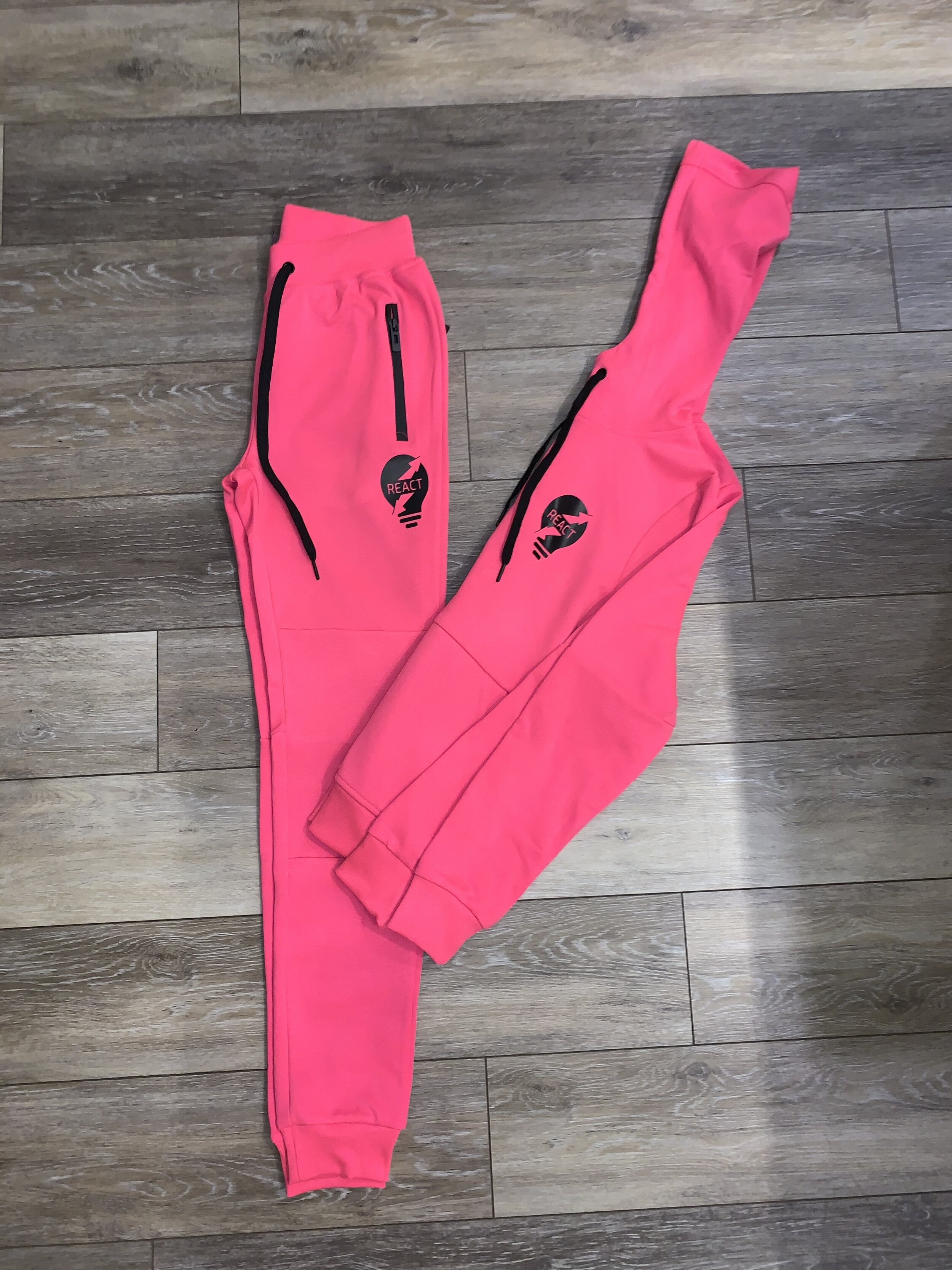 REACT Sweatsuit (Pink)