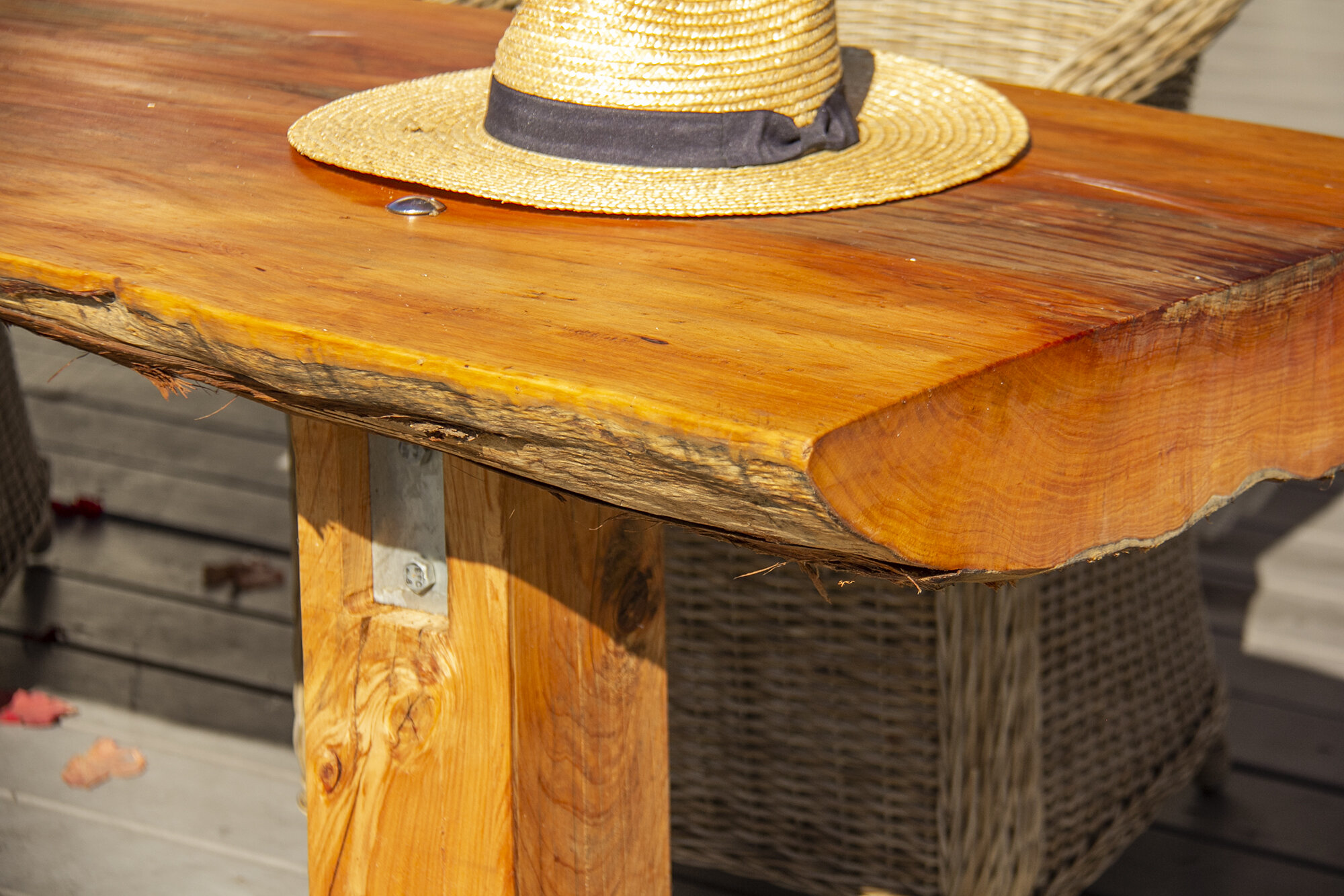 Marcrocapa table made from recycled timber