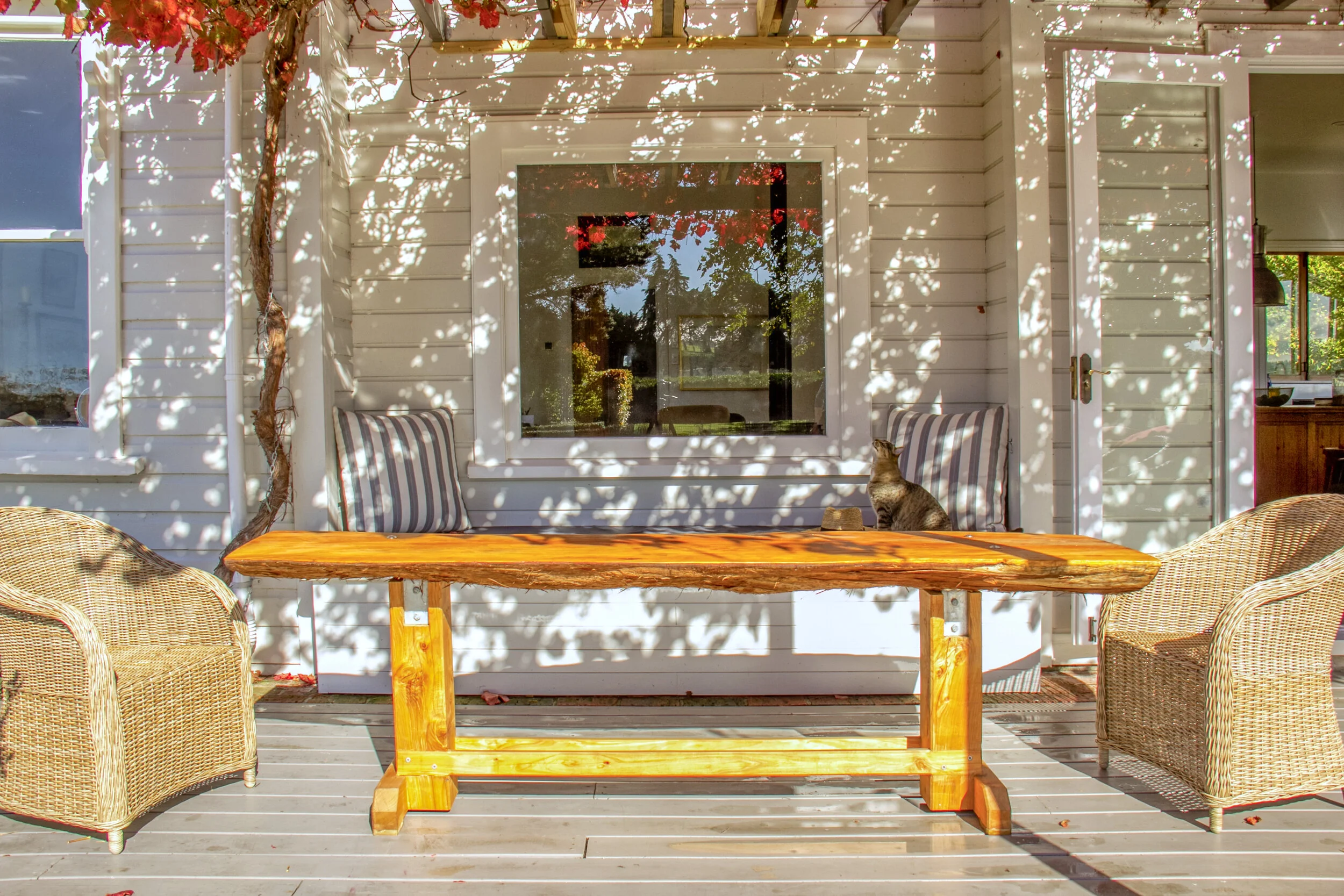 Marcrocapa table made from recycled timber