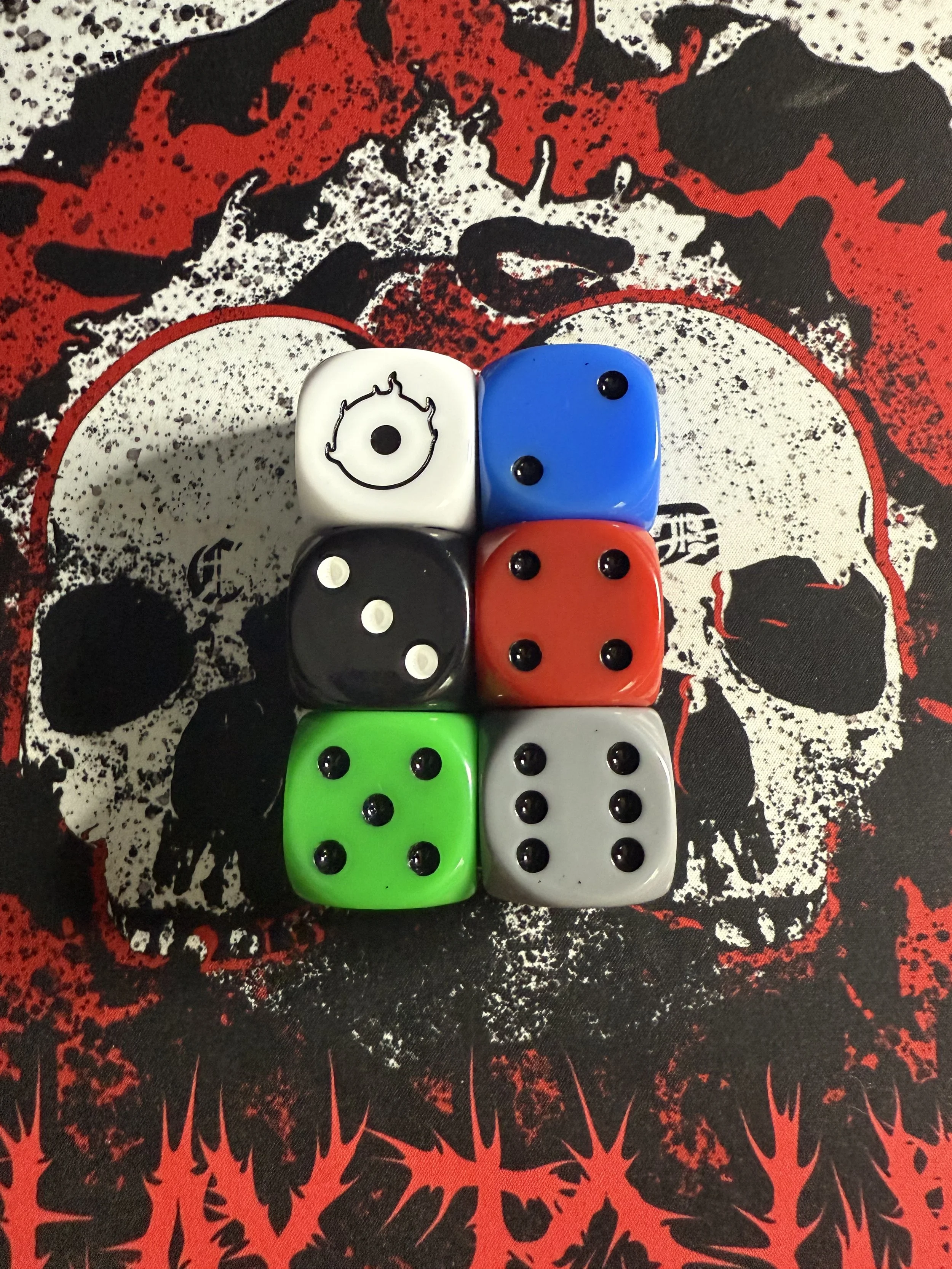 PLAY TO WIN LARGE DICE PACK
