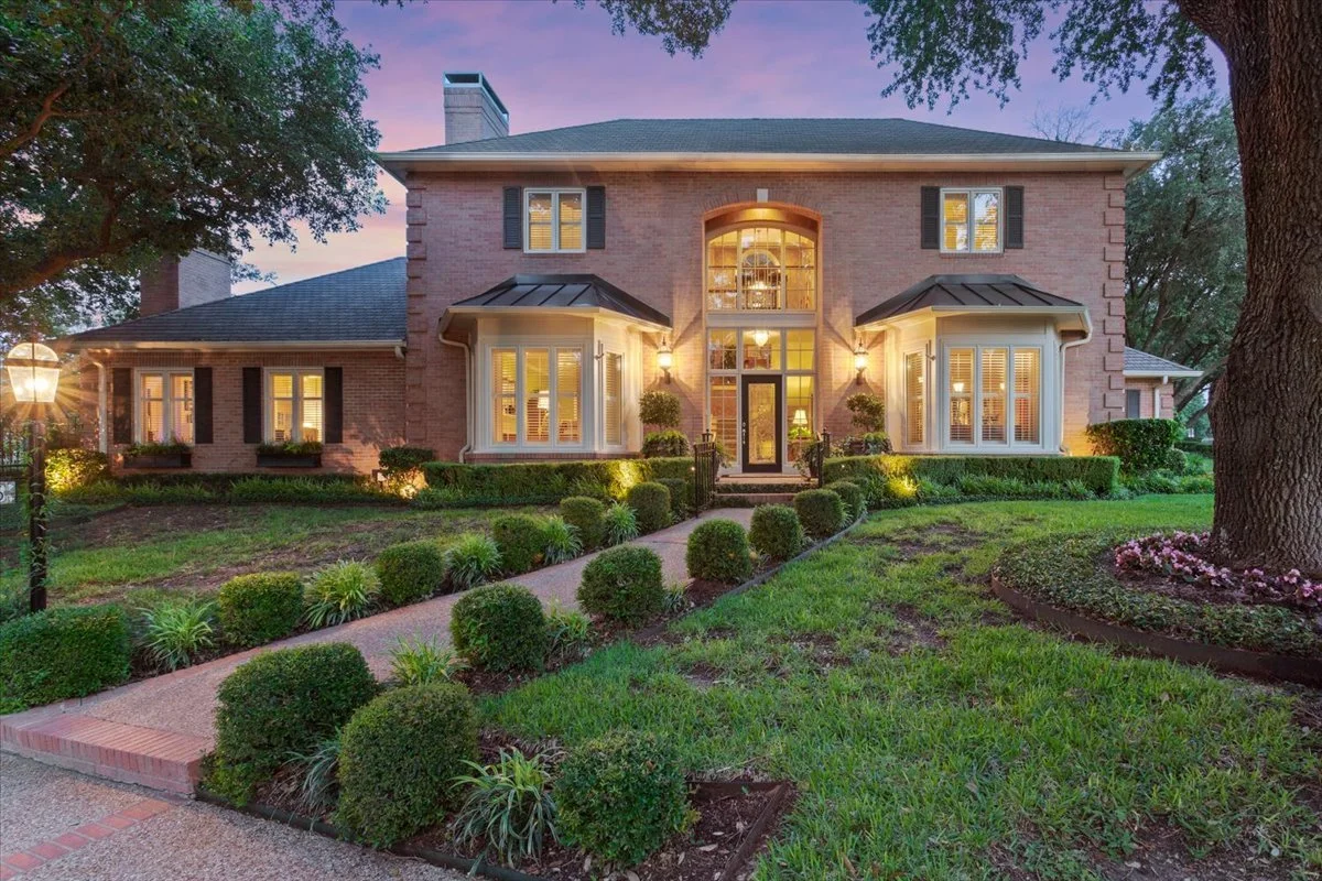 25 Point View Drive — Regency Park Properties
