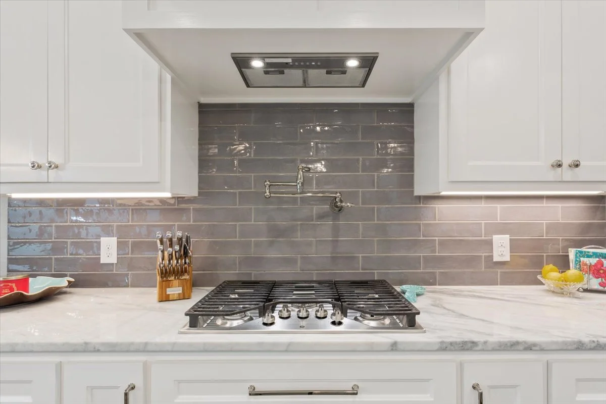 15-1400 Wandering Trail (15).jpg