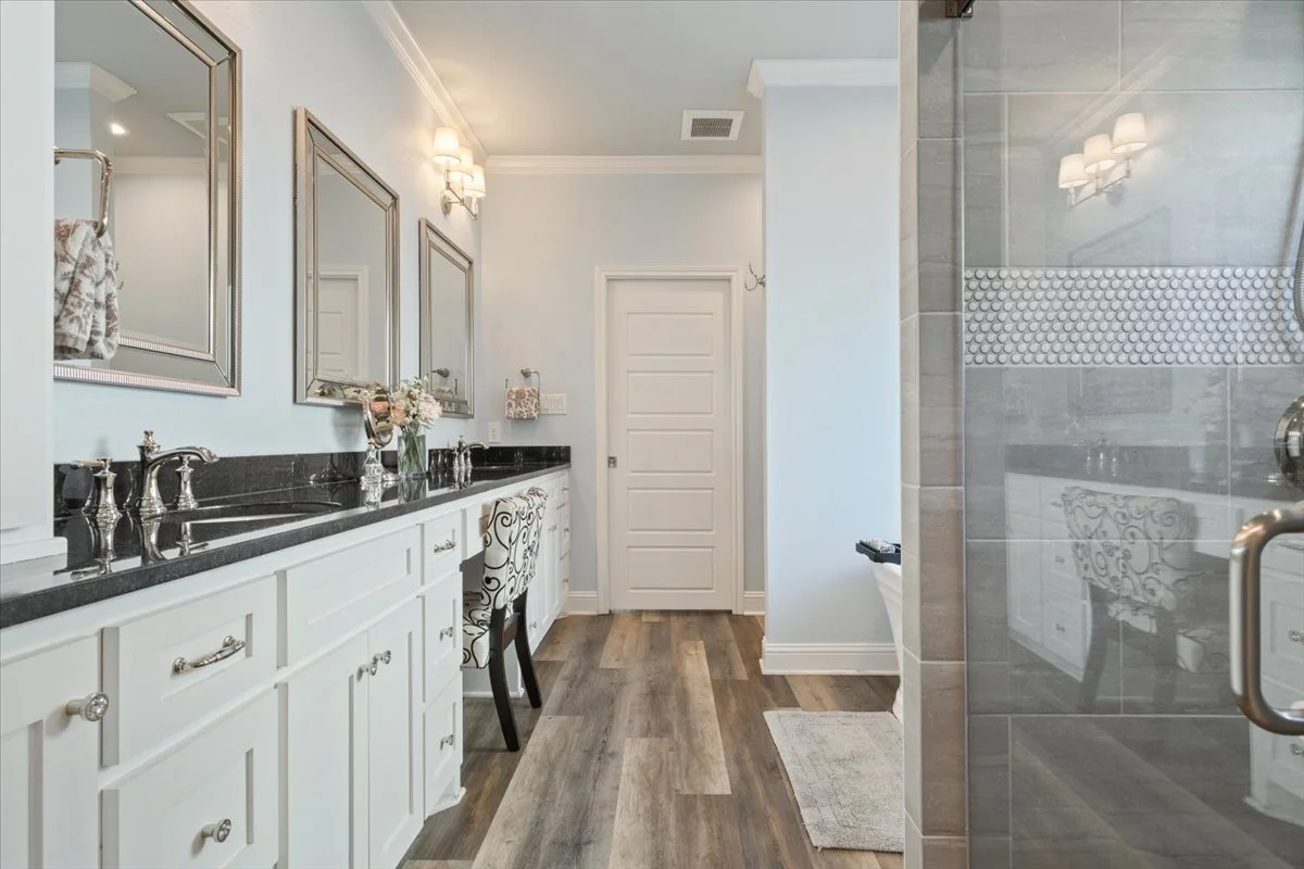 22-1400 Wandering Trail (21).jpg