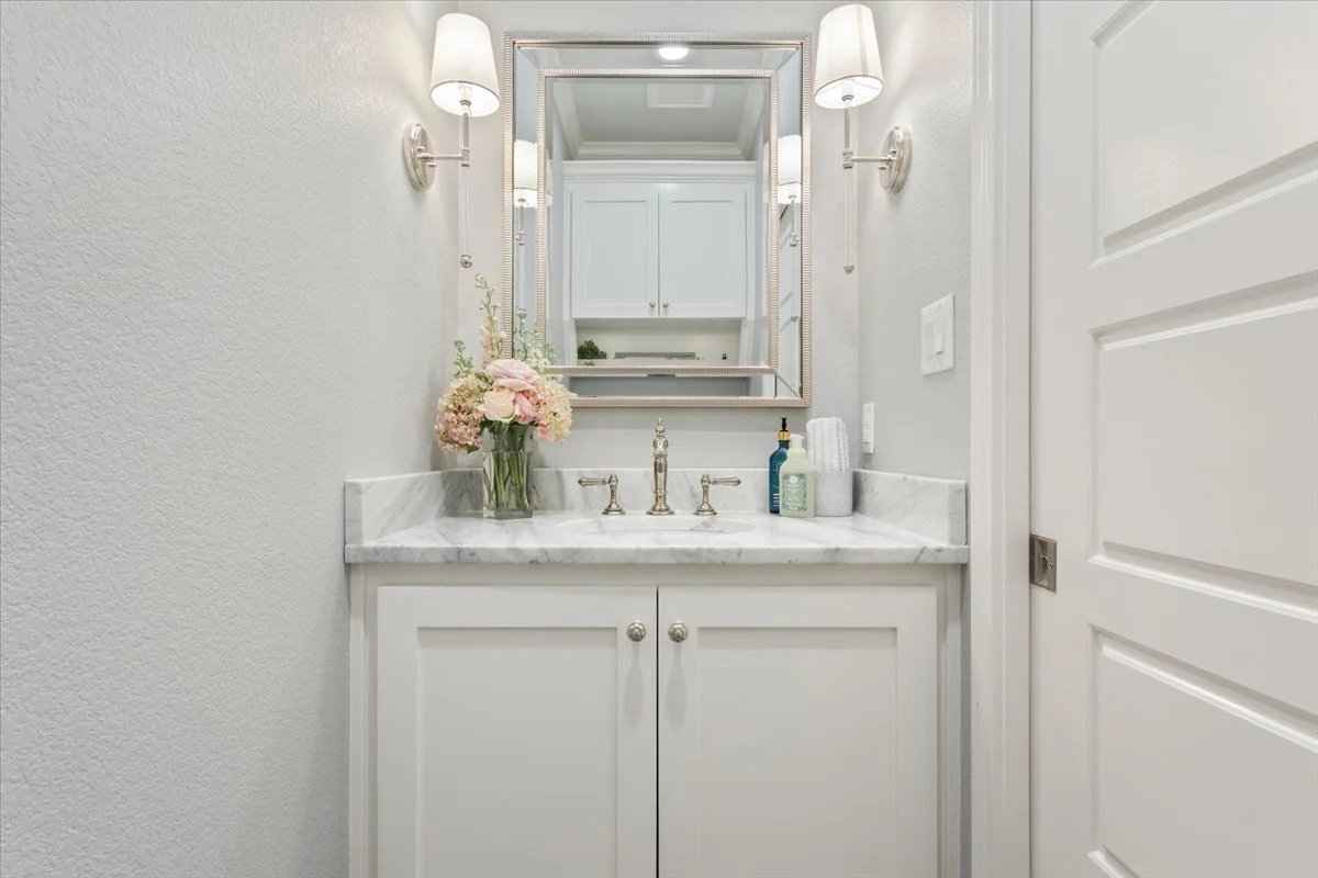 26-1400 Wandering Trail (17).jpg