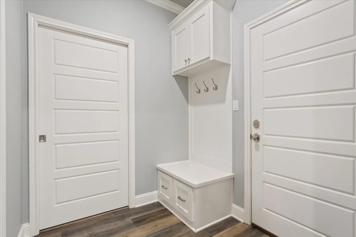 30-1400 Wandering Trail (16).jpg