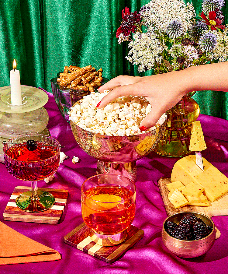 supplemental-shoot-hosting-shot-6-popcorn.gif