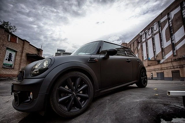 Choosing the Right Automotive Window Tint: A Comprehensive Guide&nbsp;