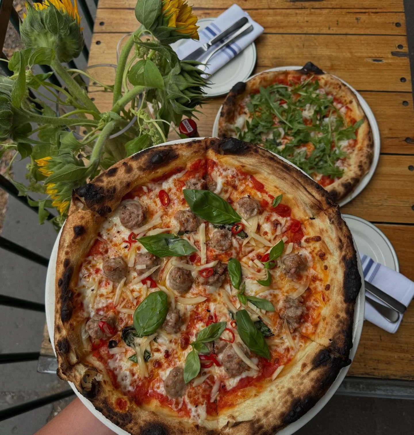 Pretty n porky 
Pork and fennel saus, pickled fennel n chilli, basil. Oink. 

Ciao x