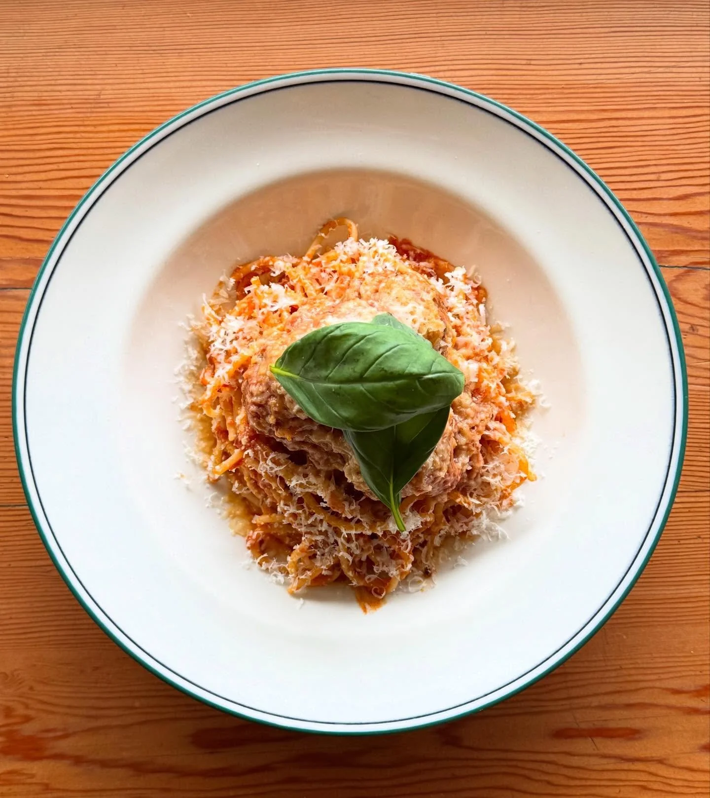 On top of Spaghetttiiiiii&hellip;..

Beef and pork meatballs. Covered in parm. 🍝
Just how old Smokey woulda wanted it. 

New menu, book in, enjoy!

CIAO X