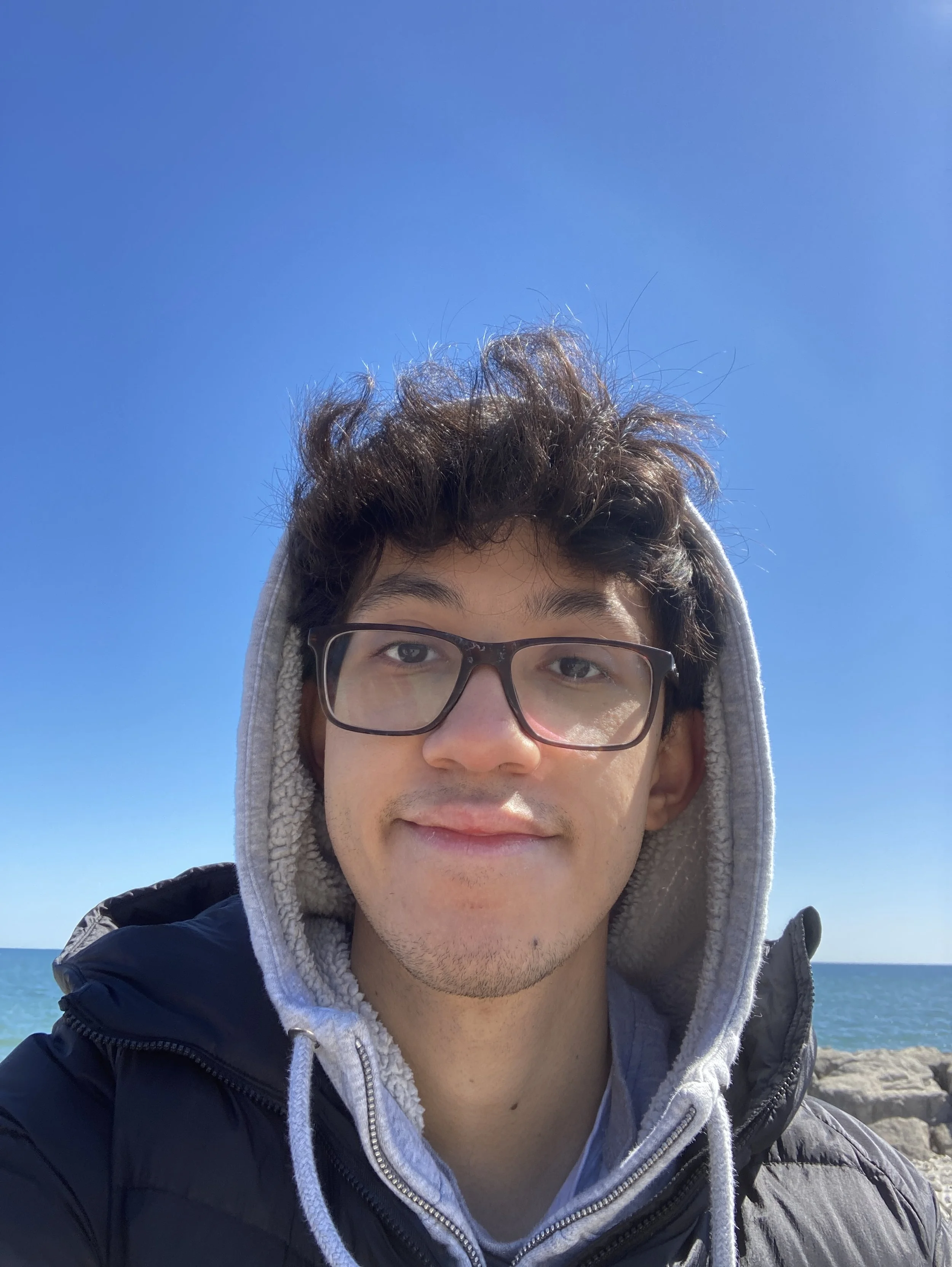 headshot2 - Edson Takei.JPG