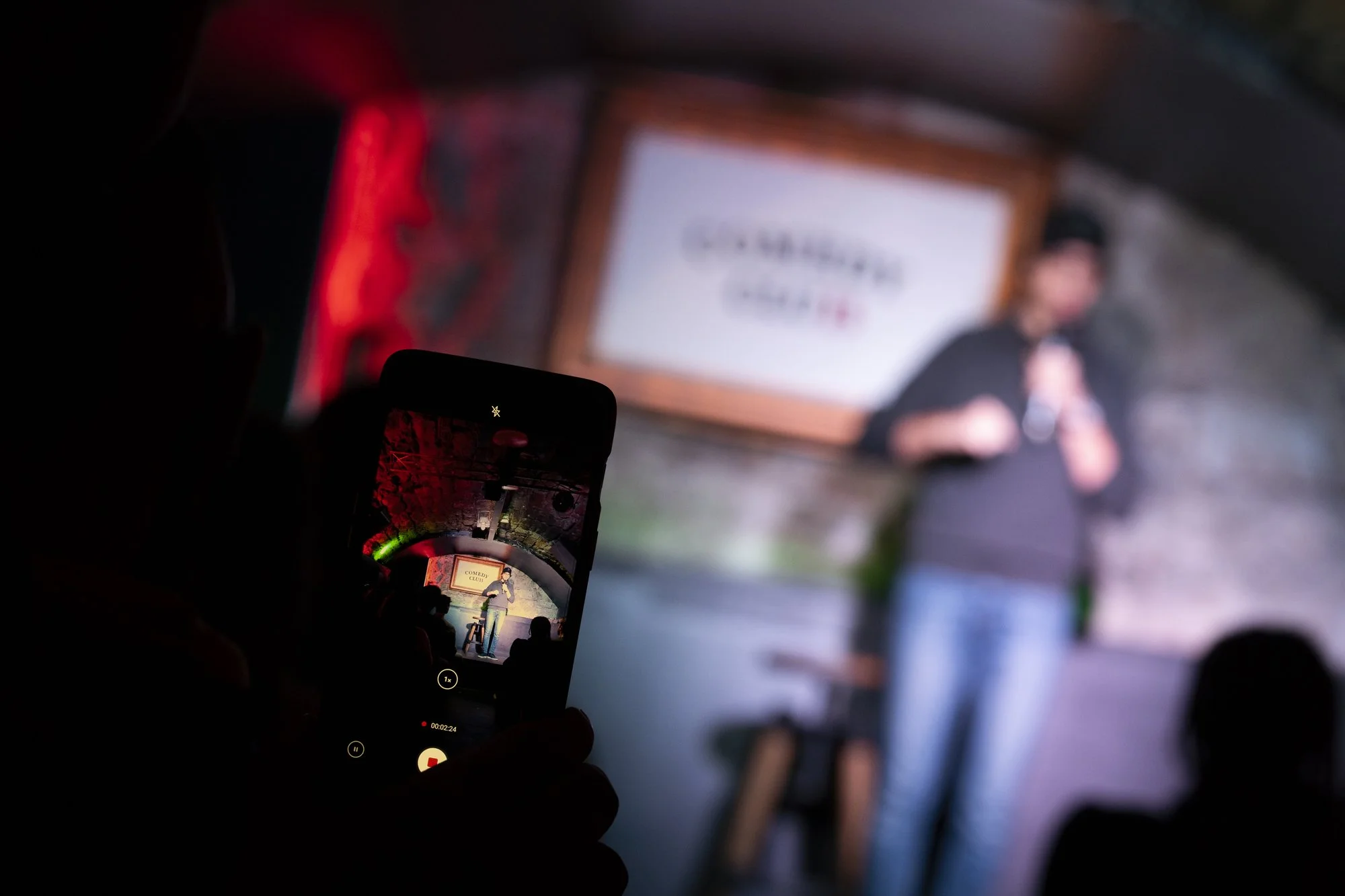 ComedyClub2021110534_Original.jpg