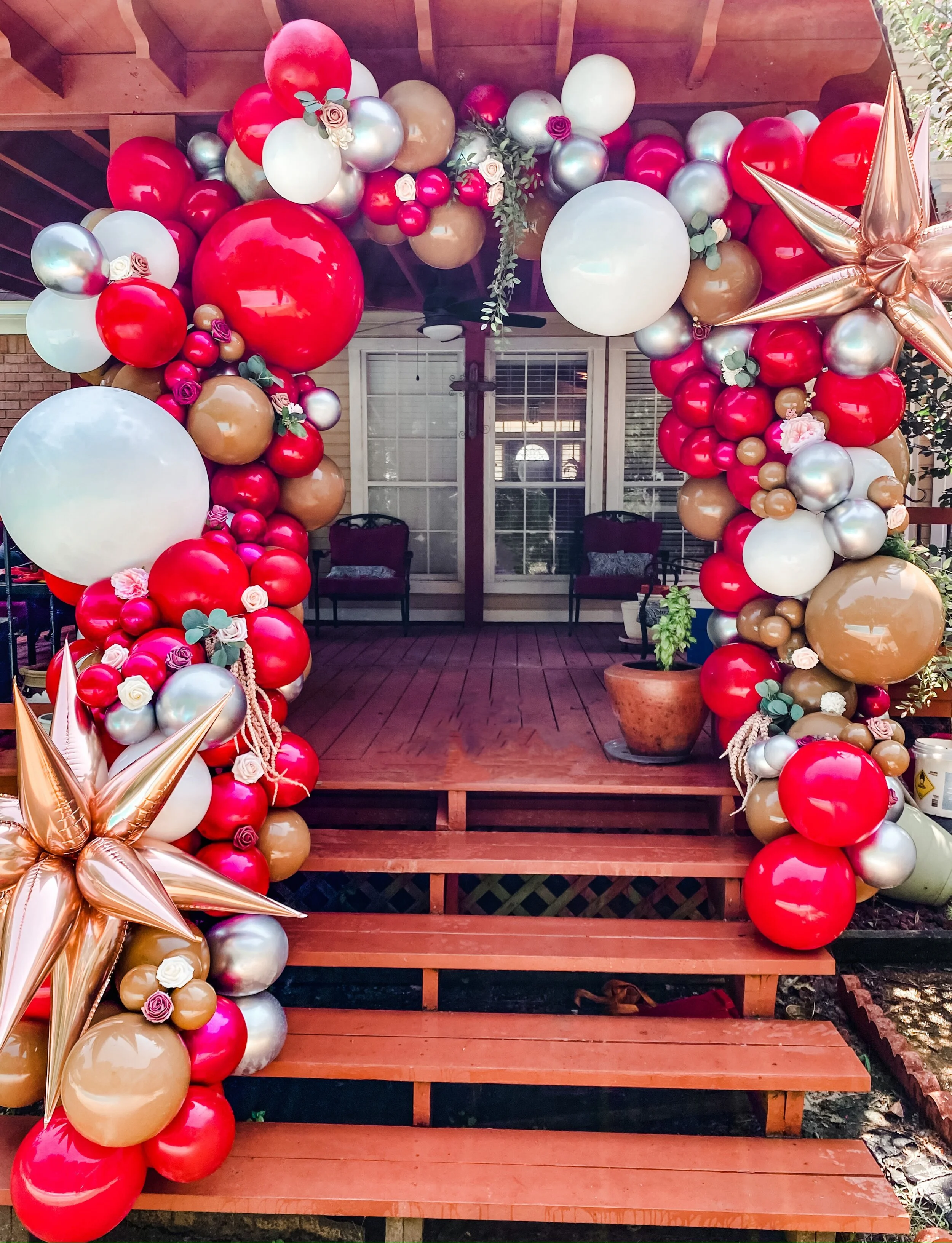 Babaloonz BalloonsJackson's Premiere Balloon Stylist