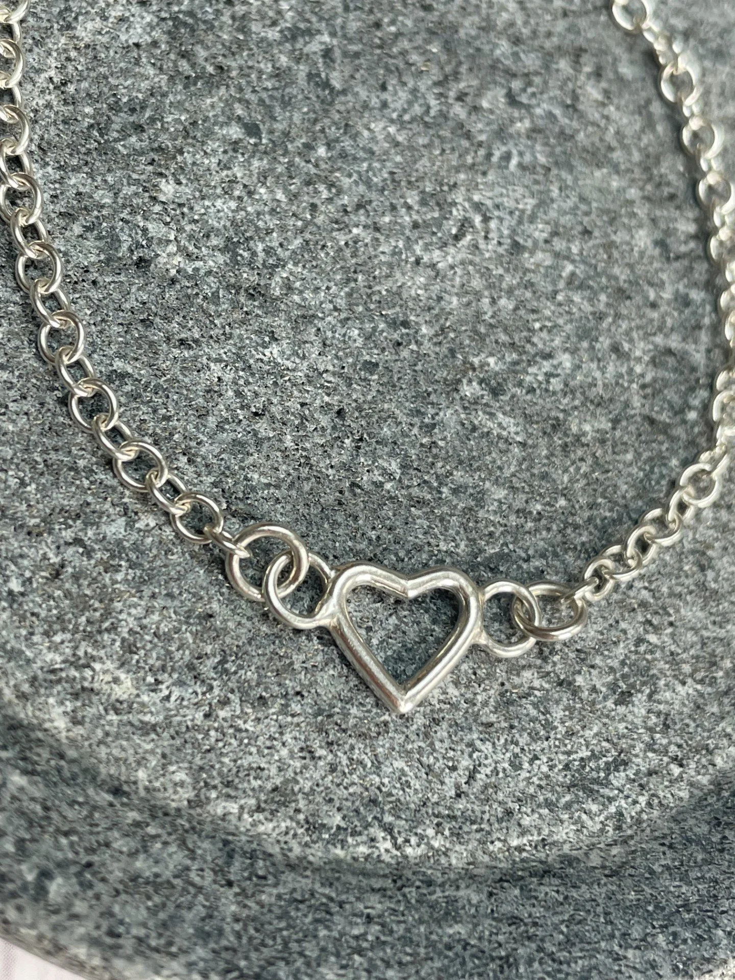 Sterling Silver Dainty Heart Bracelet