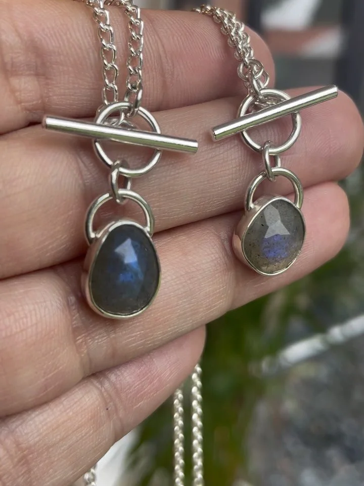 Just a couple of Labradorite&rsquo;s doing their thing! ⚡️

These two have beautiful blue iridescence that shimmers and shifts in the light. Available now in the shop! 💫

#labradorite #labradoritejewellery #labradoritejewelry #toggleclaspnecklace #s
