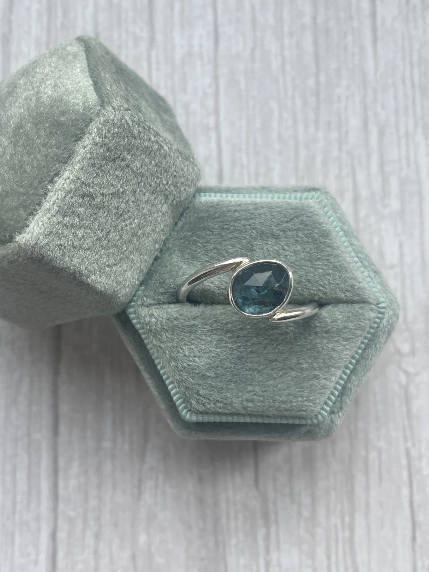 wire-and-wood-jewellery-sterling-silver-teal-moss-kyanite-ring-main.jpg