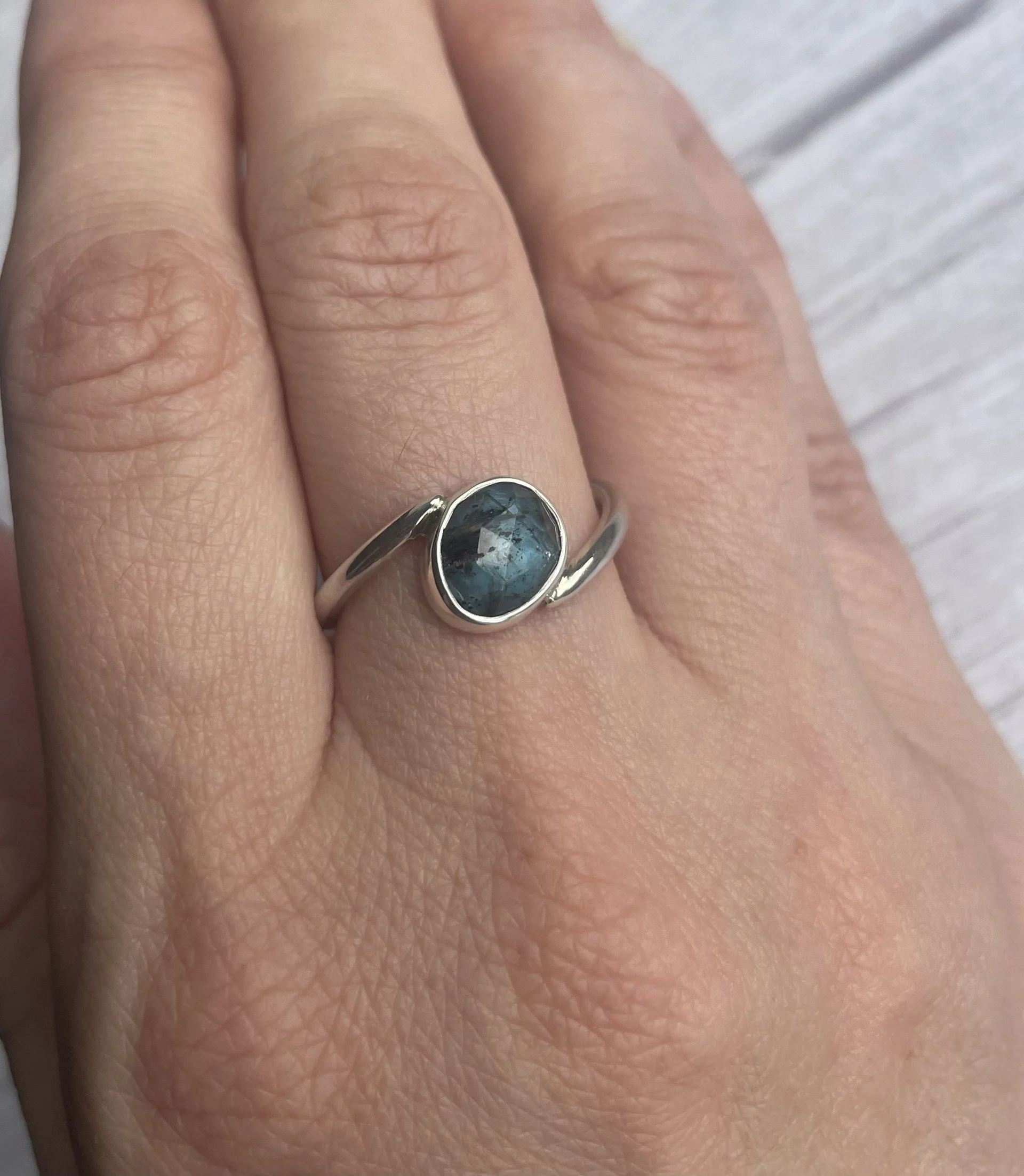 wire-and-wood-jewellery-sterling-silver-teal-moss-kyanite-ring-worn2.jpg