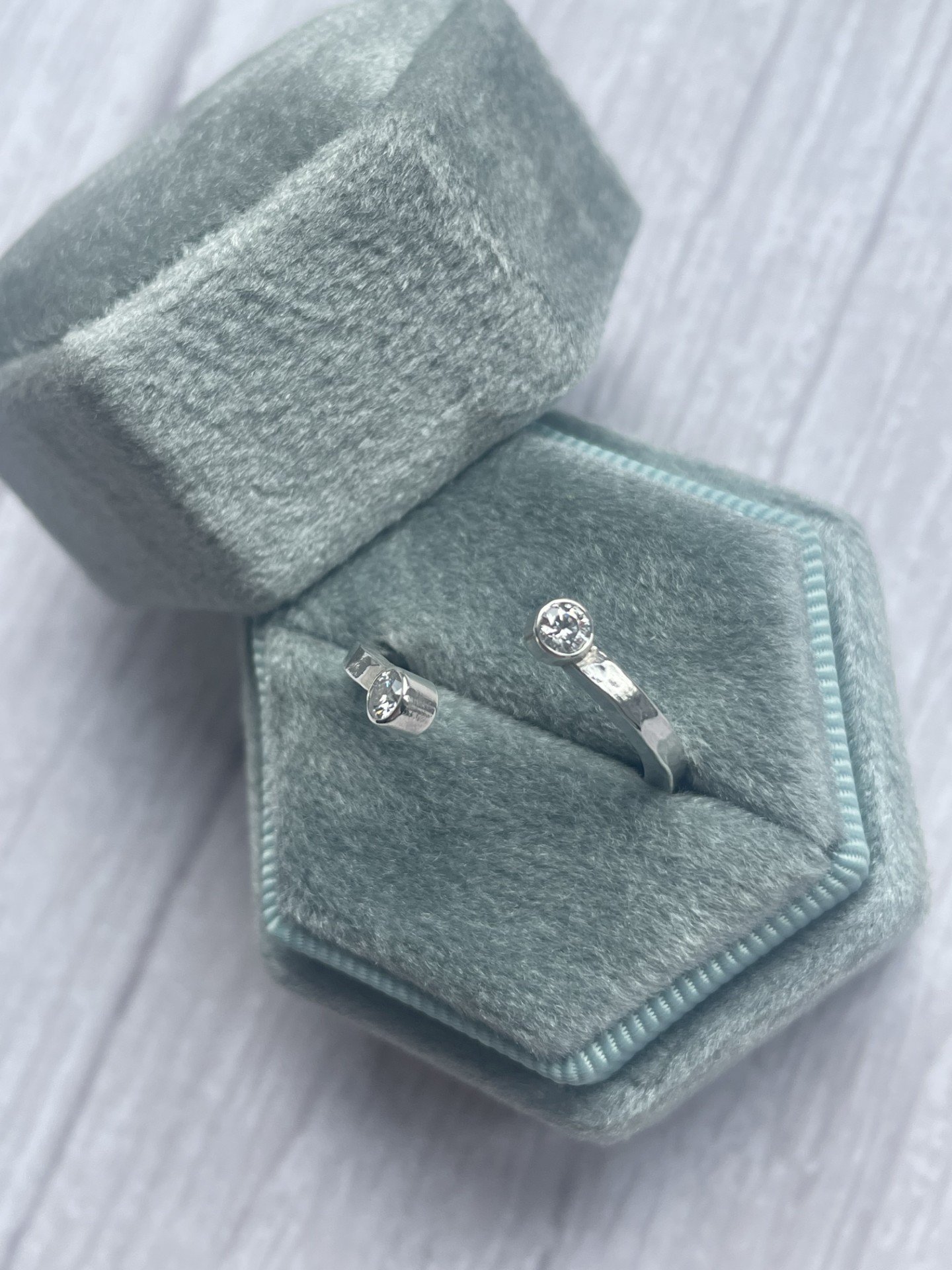 wire-and-wood-jewellery-sterling-silver-moissanite-ring-main-side.jpg