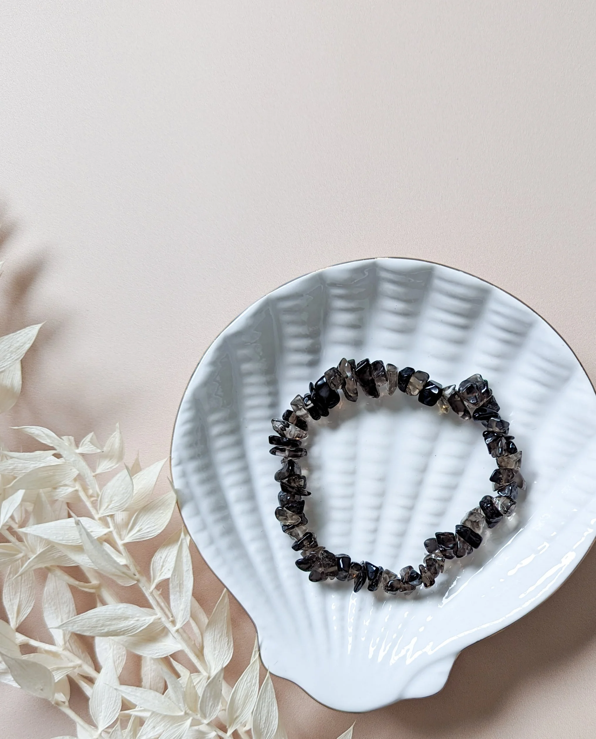 Smokey quartz bracelet, crystal jewellery, handmade crystal jewellery, Crystal Jewellery Australia. Smokey quartz bracelet, Smokey quartz chip bracelet.